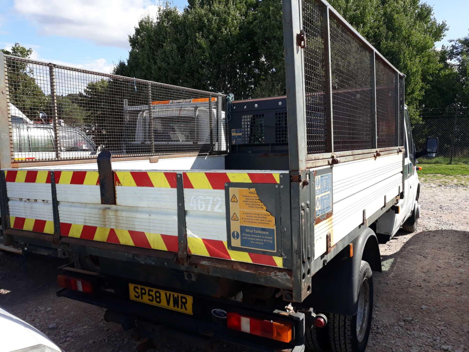 Ford Transit 100 T350l D/c Rwd - 2402cc Pickup - Image 7 of 9