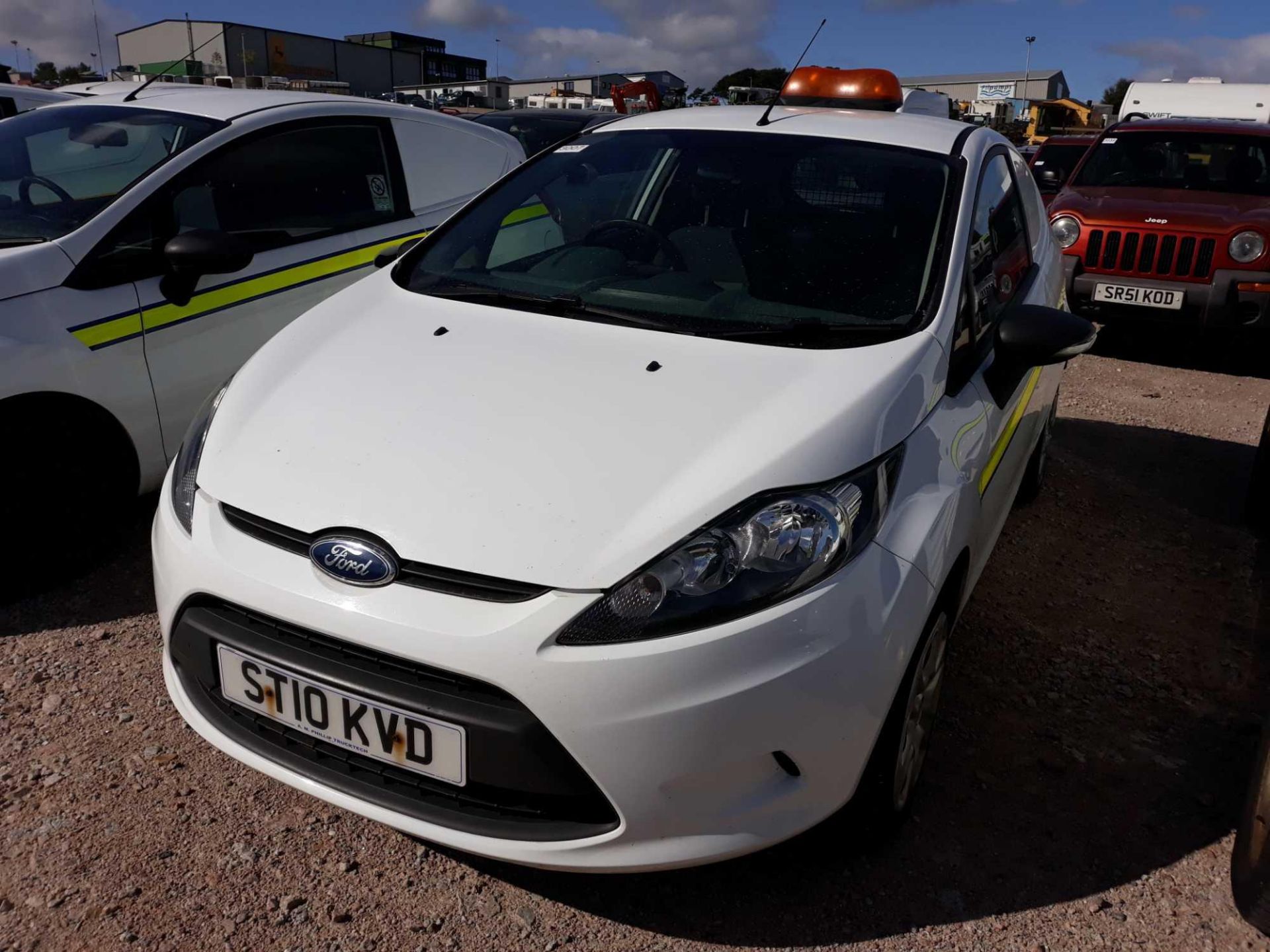 Ford Fiesta Base Tdci 68 - 1399cc 2 Door Van - Image 8 of 9