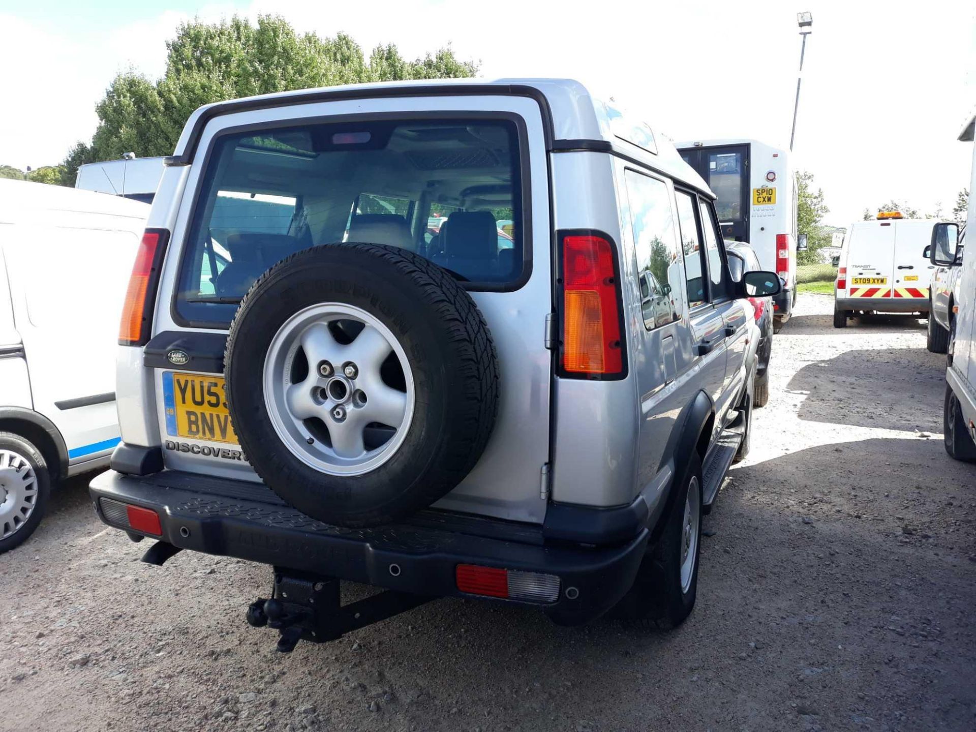 Land Rover Discovery Landmark Td5 - 2495cc Estate - Image 5 of 9