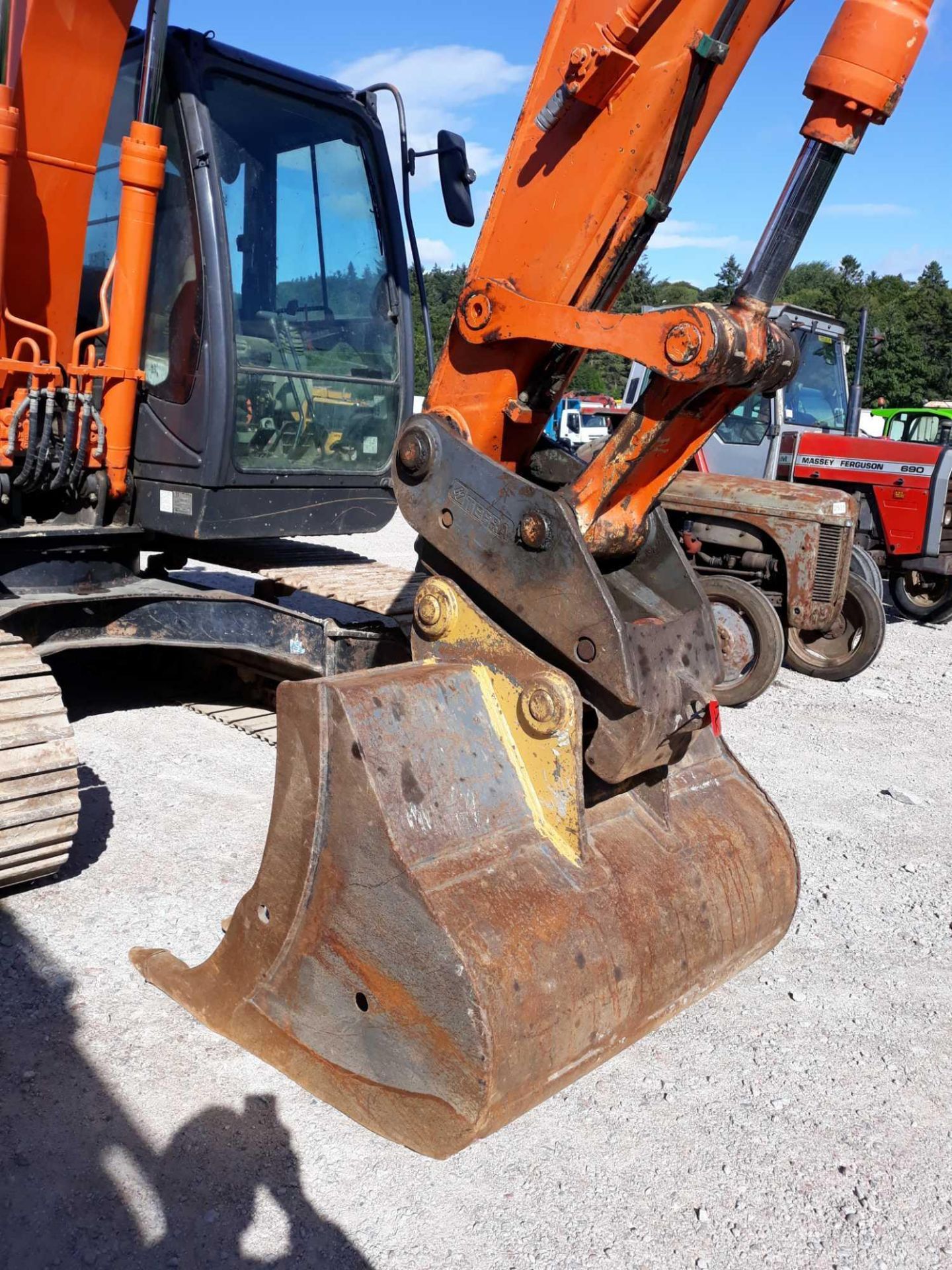 Hitachi Digger Zaxis 130, Year 2014, Displays Approx. 7600 hours - Not Warranted, + VAT - Image 8 of 8