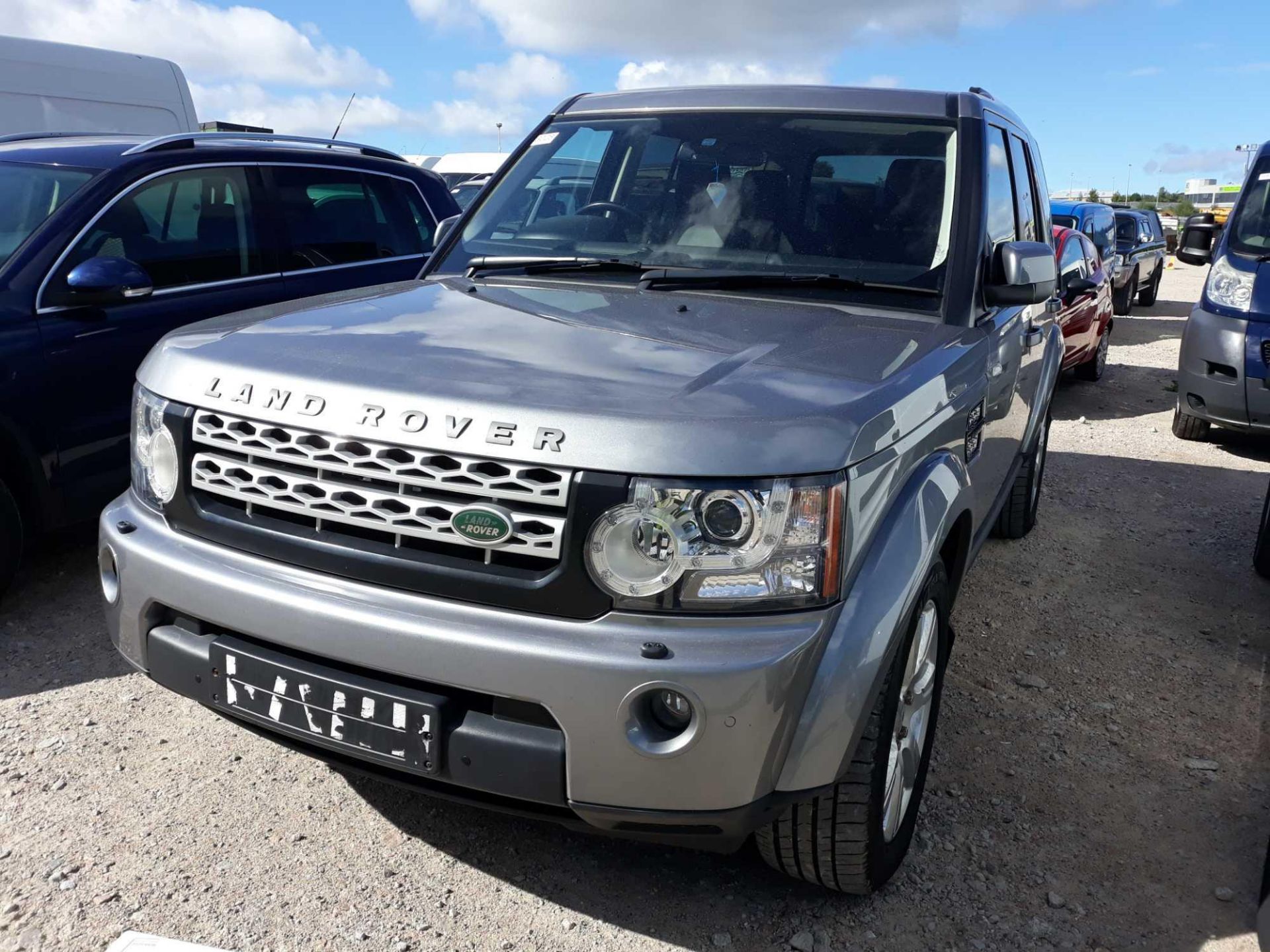 Land Rover Discovery Hse Sdv6 Auto - 2993cc Estate - Image 8 of 8