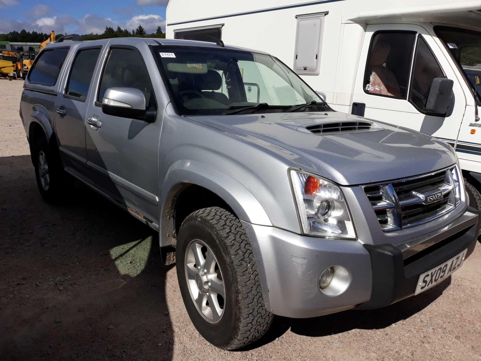 Isuzu Rodeo Denver Max D/c - 2499cc 4 Door Pickup - Bild 2 aus 8