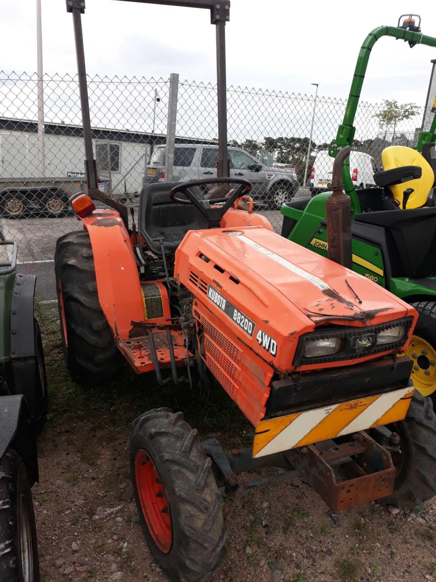 KUBOTA 7200 TRACTOR KEY IN P/CABIN