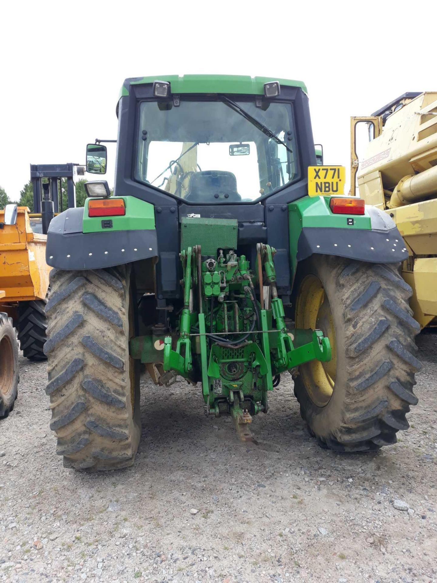 John Deere Unknown - 0cc Tractor - Image 10 of 11