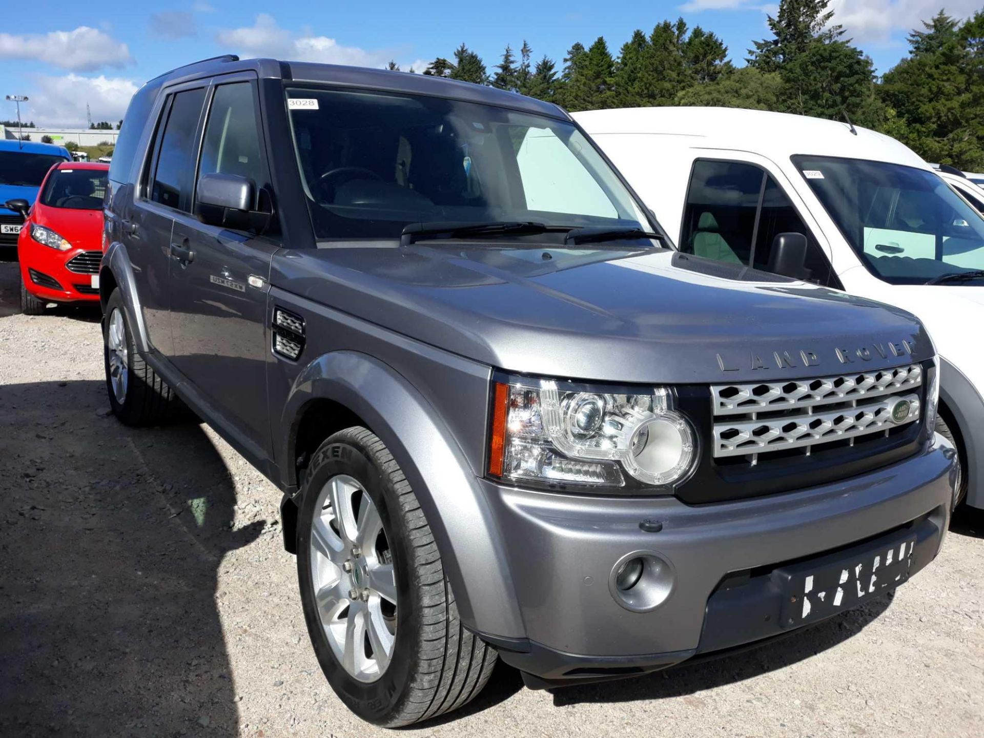 Land Rover Discovery Hse Sdv6 Auto - 2993cc Estate - Image 4 of 8