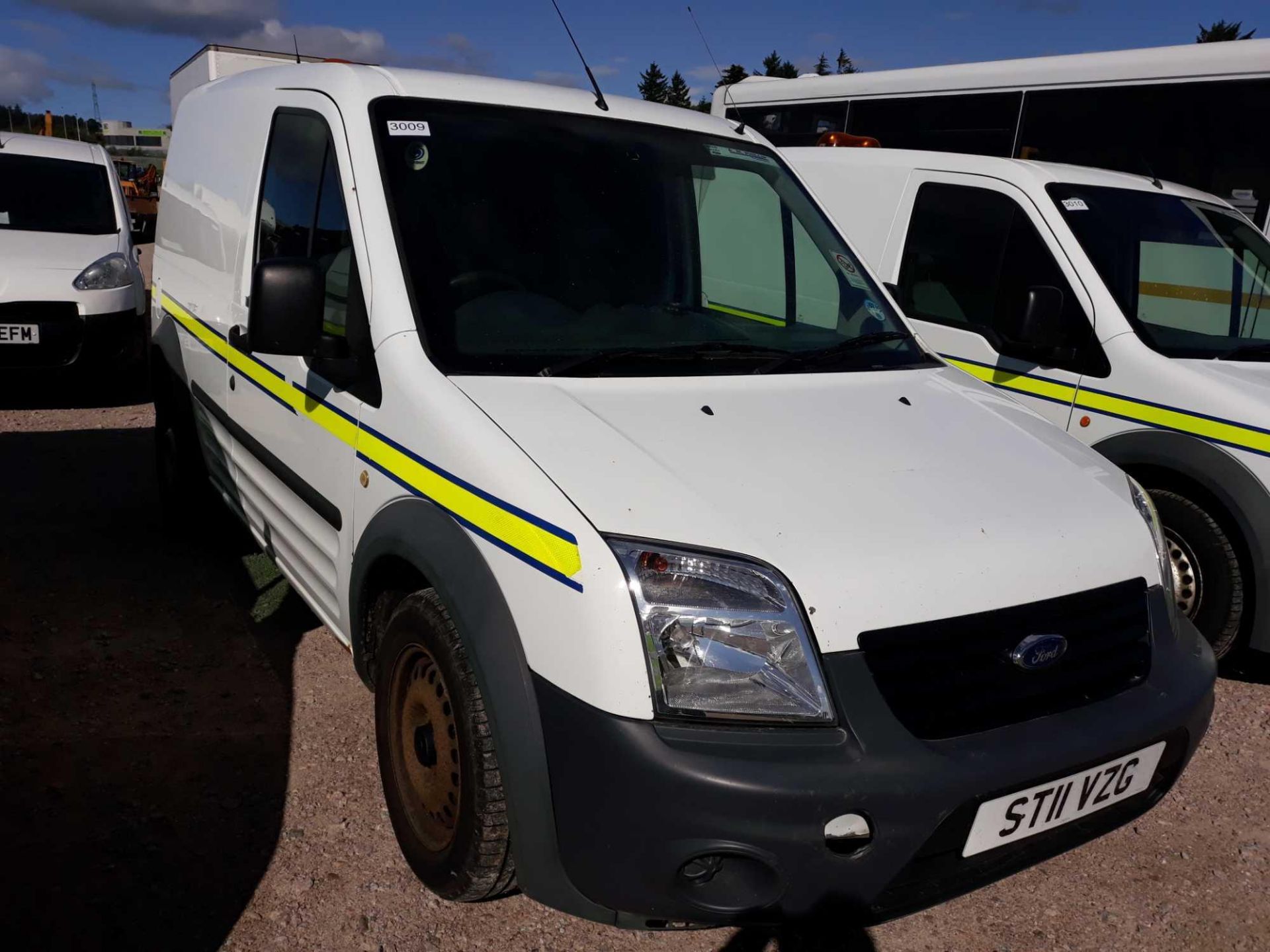 Ford Transit Connect 75 T200 - 1753cc 2 Door Van - Image 2 of 9