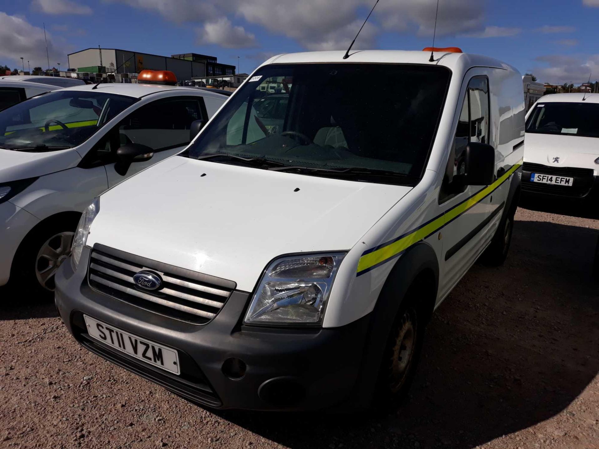 Ford Transit Connect 75 T200 - 1753cc 2 Door Van - Image 9 of 9