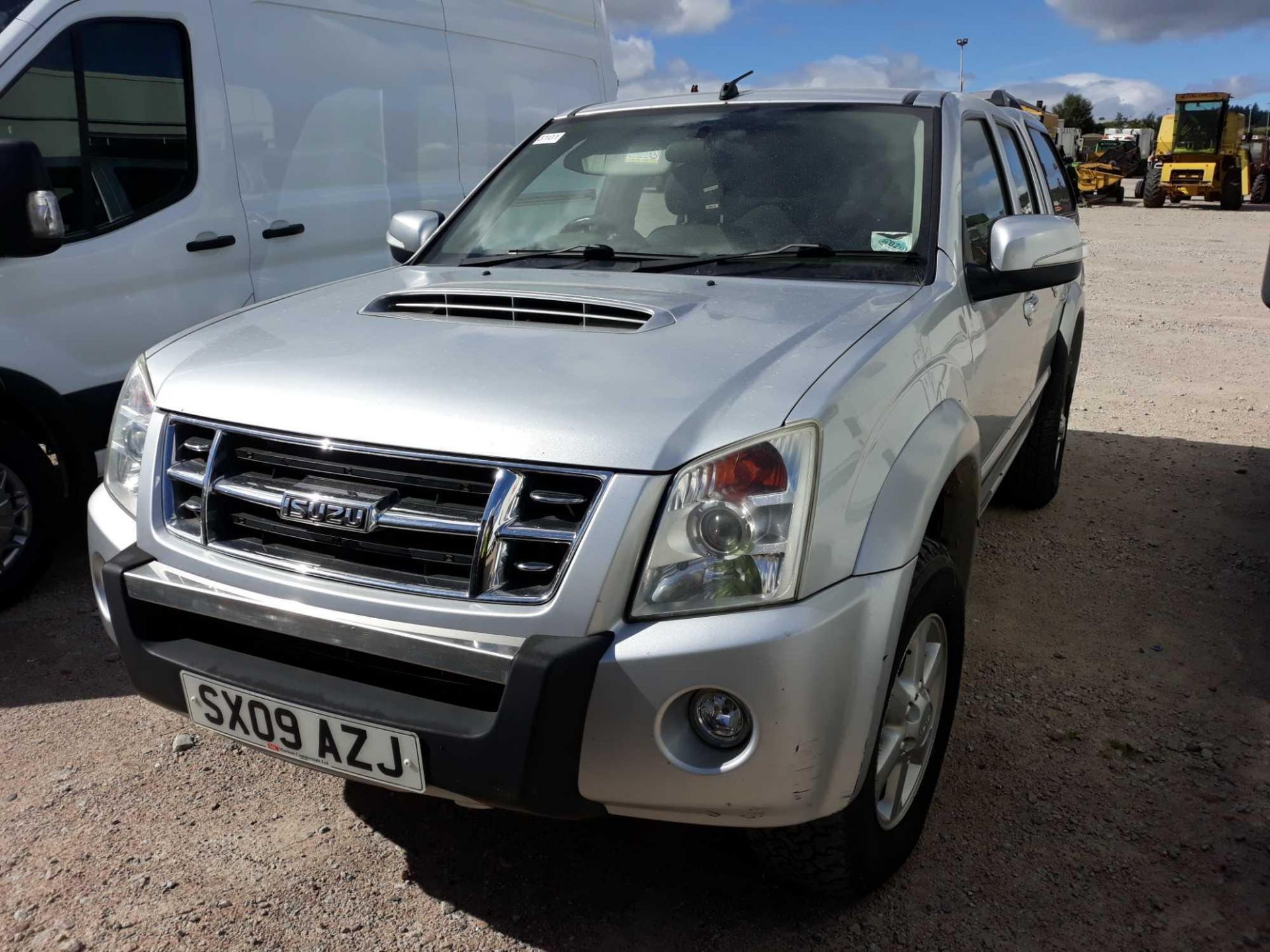 Isuzu Rodeo Denver Max D/c - 2499cc 4 Door Pickup - Image 8 of 8