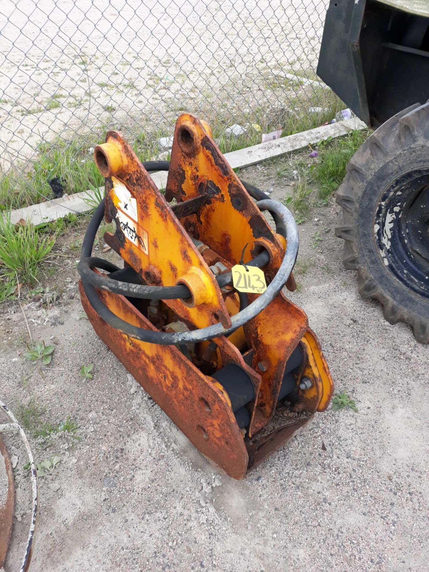 JCB VIBRATING PLATE