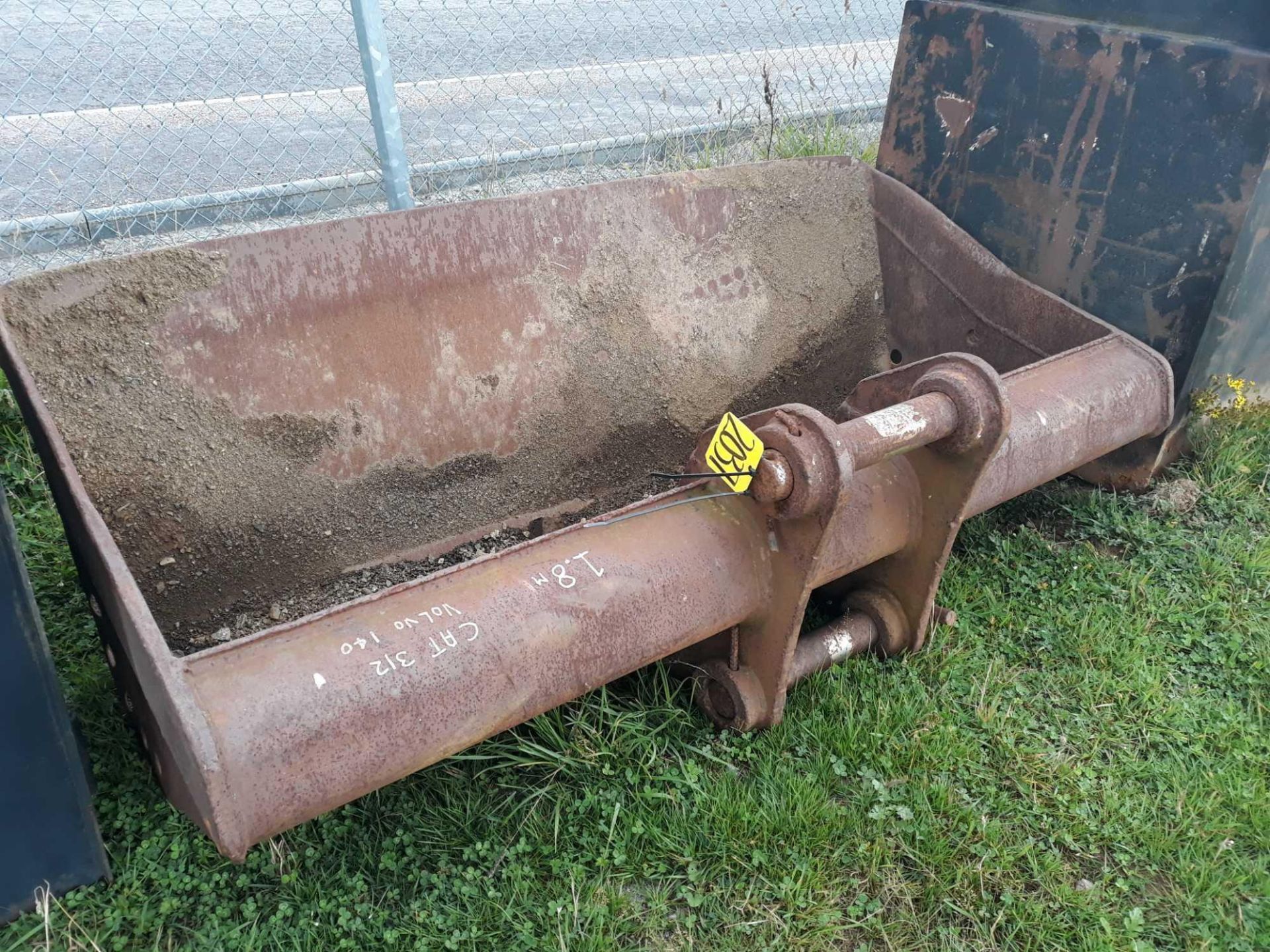 CAT DITCHING BUCKET