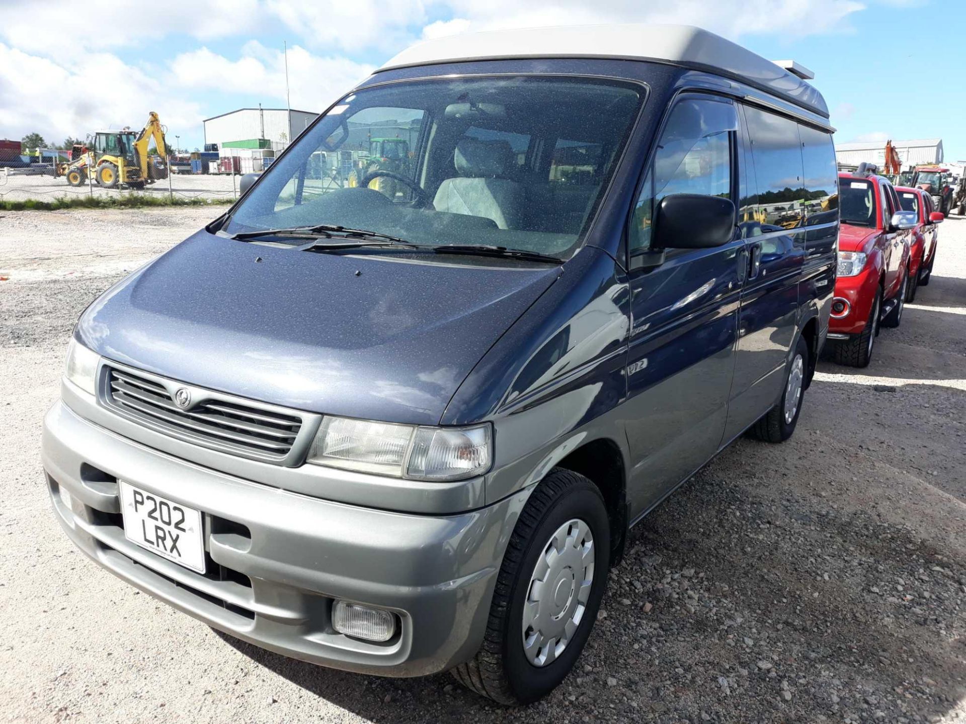 Mazda Bongo - 2490cc MPV - Bild 8 aus 8