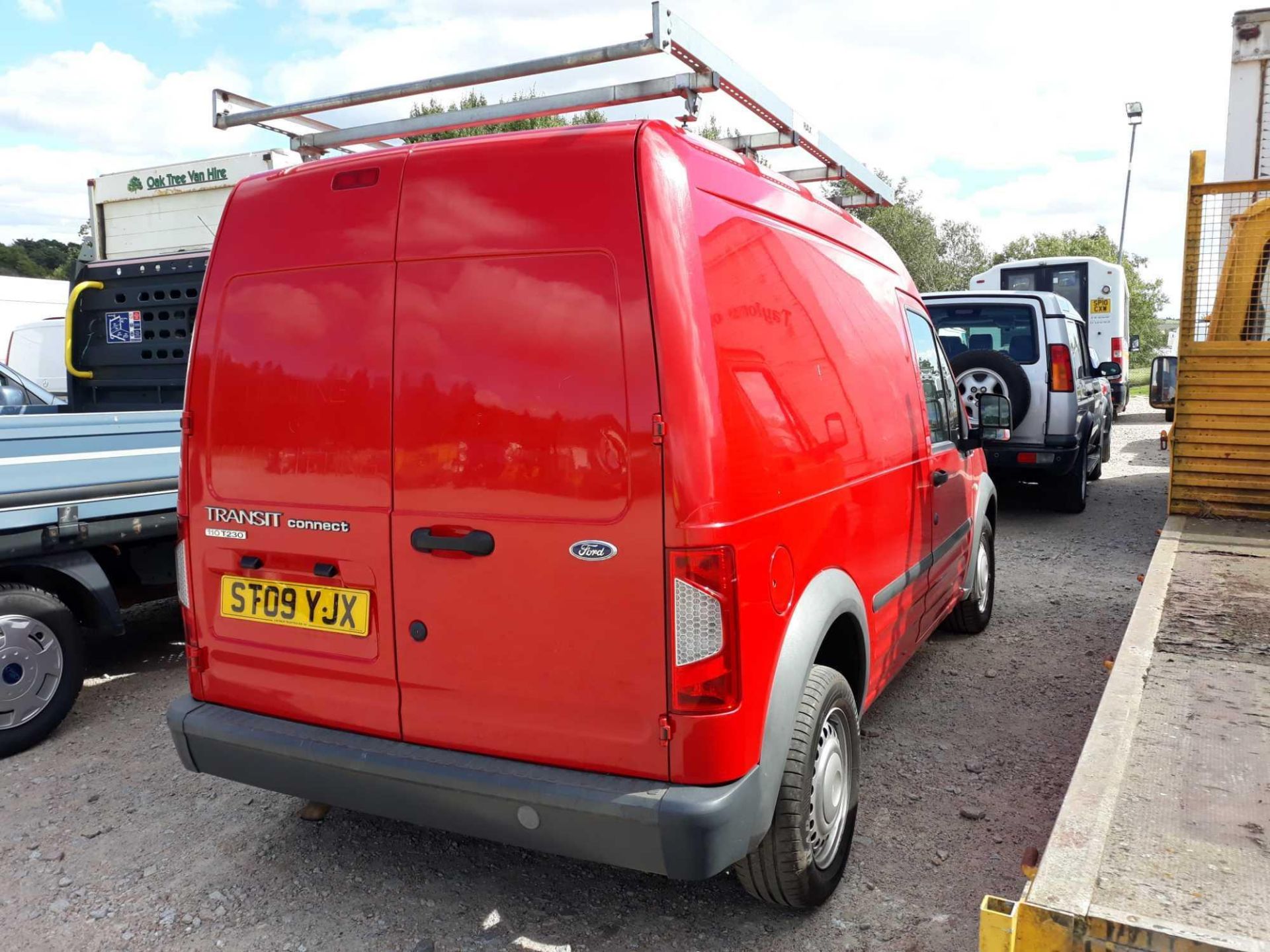 Ford Tran Connect 90 T230 - 1753cc 2 Door Van - Image 6 of 8