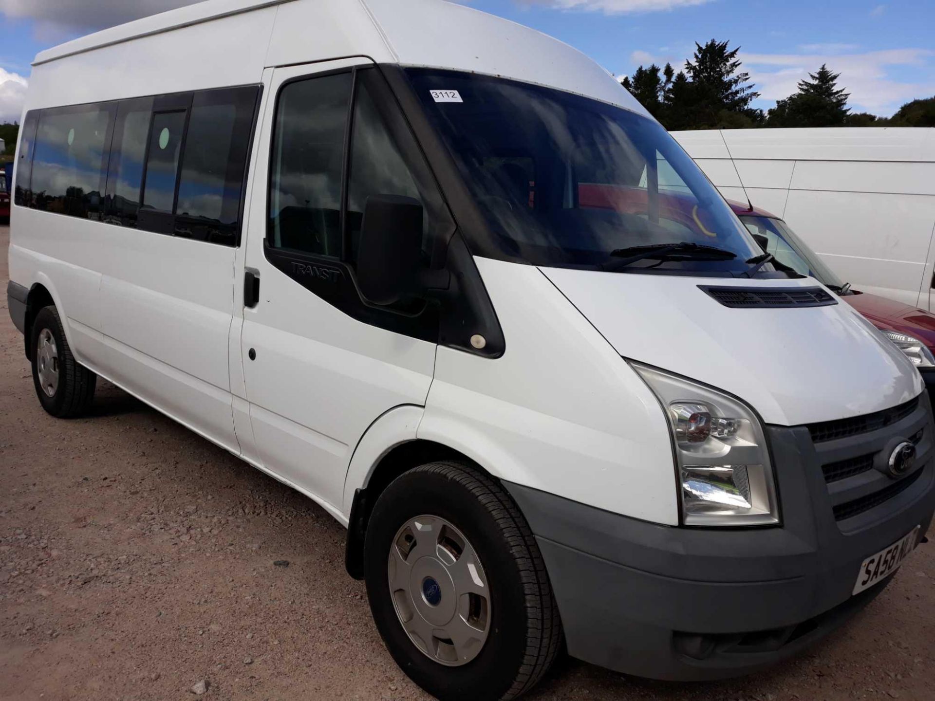 Ford Transit 100 T370 15s Rwd - 2402cc Minibus - Image 4 of 8