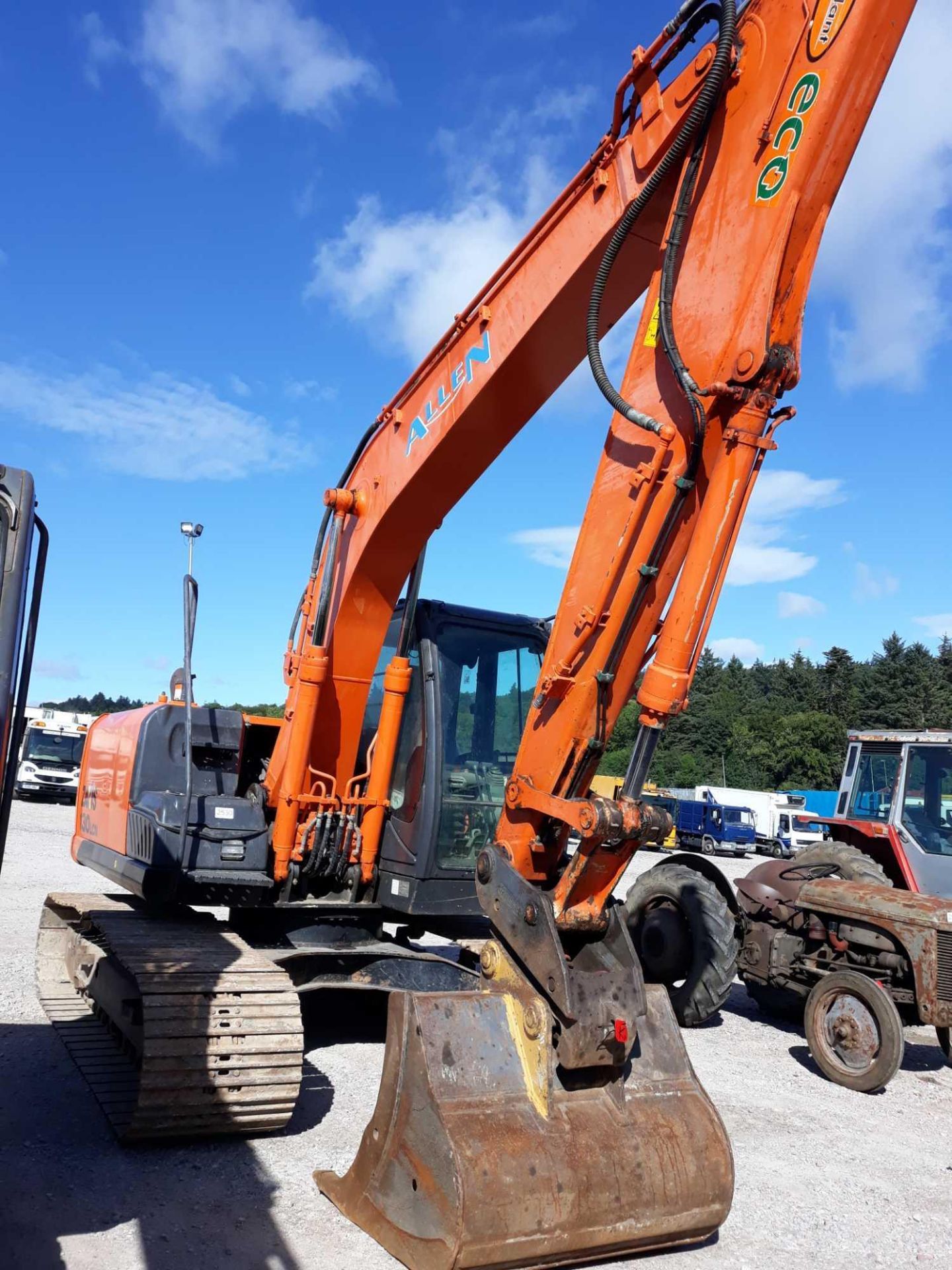 Hitachi Digger Zaxis 130, Year 2014, Displays Approx. 7600 hours - Not Warranted, + VAT - Image 4 of 8