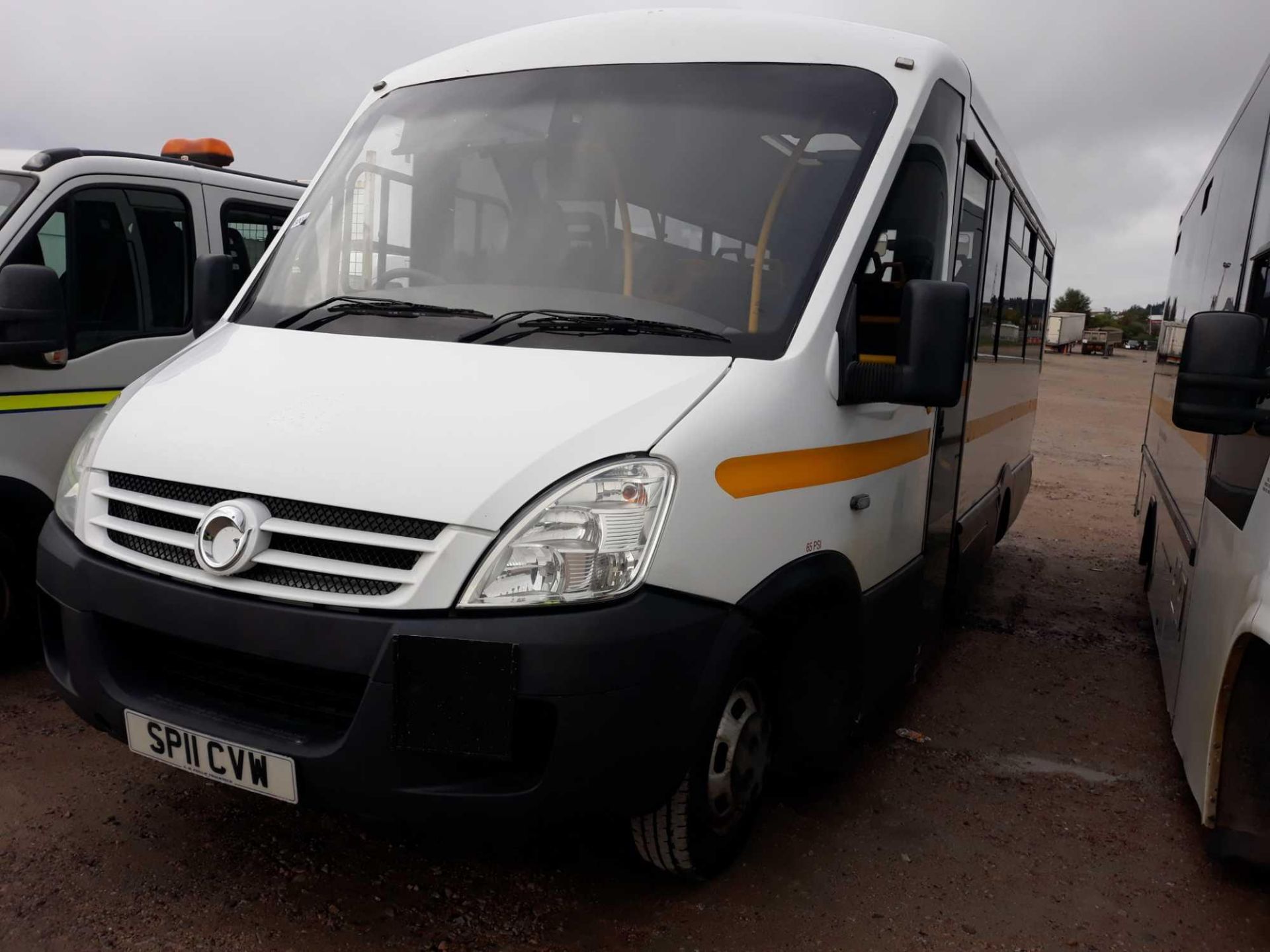 Iveco Daily 50c15 - 2998cc 2 Door Minibus - Image 2 of 3