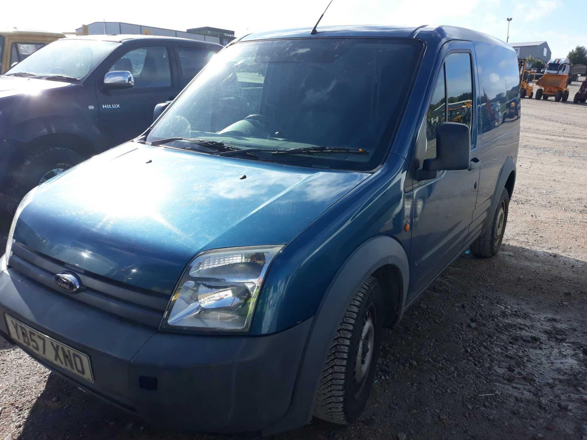 Ford Transit Conn T200 75 - 1753cc Van - Image 2 of 3