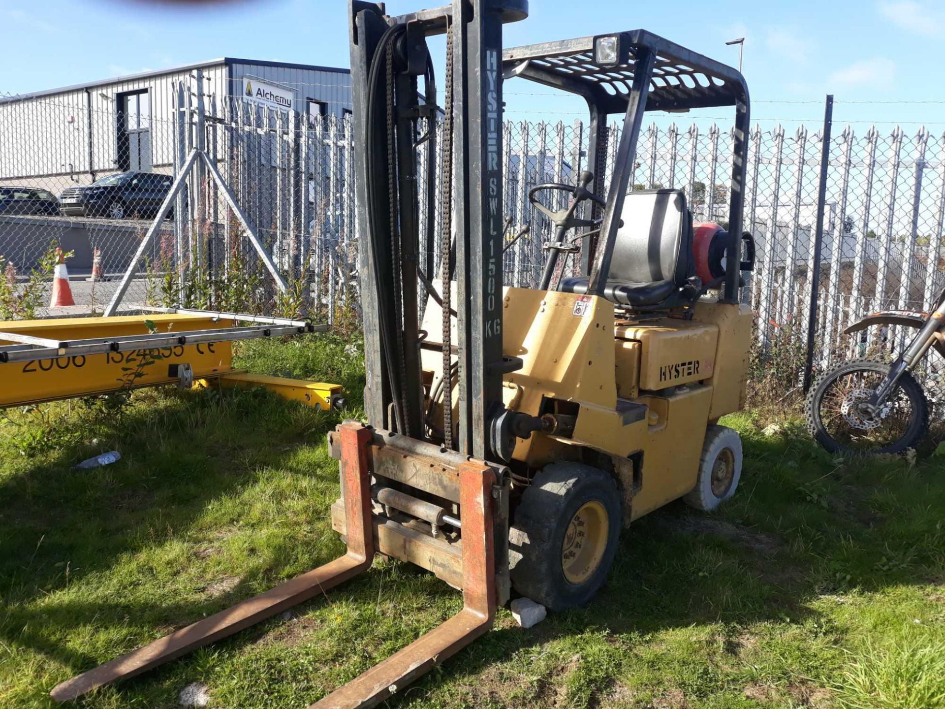 HYSTER 1.5 TON FORKLIFT