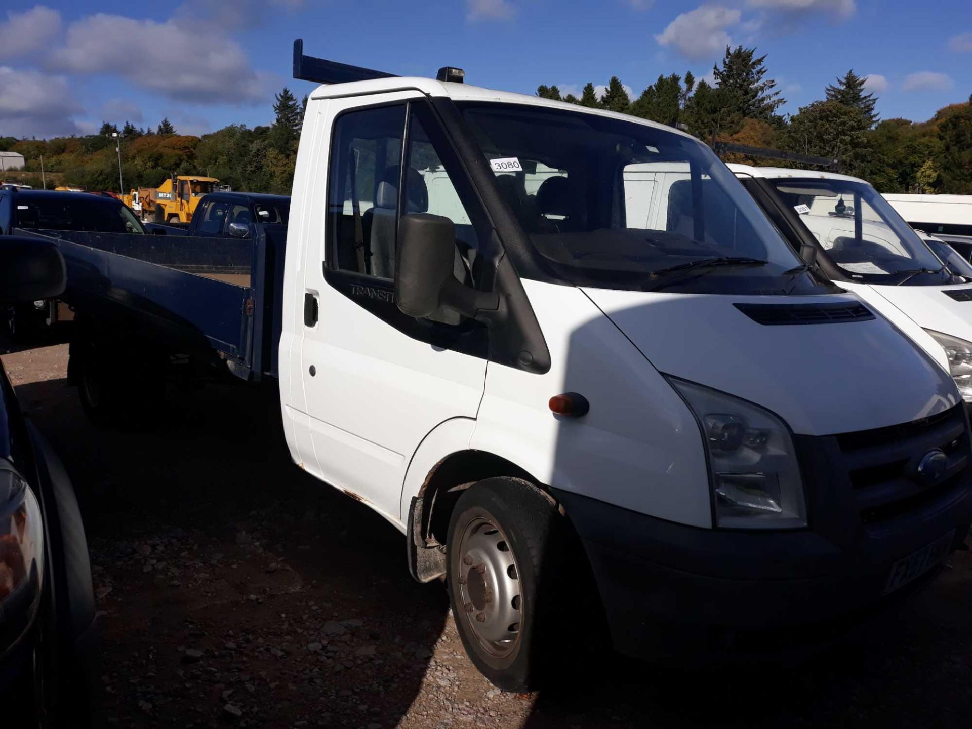 Ford Transit 350 Lwb - 2400cc Pickup - Image 2 of 4