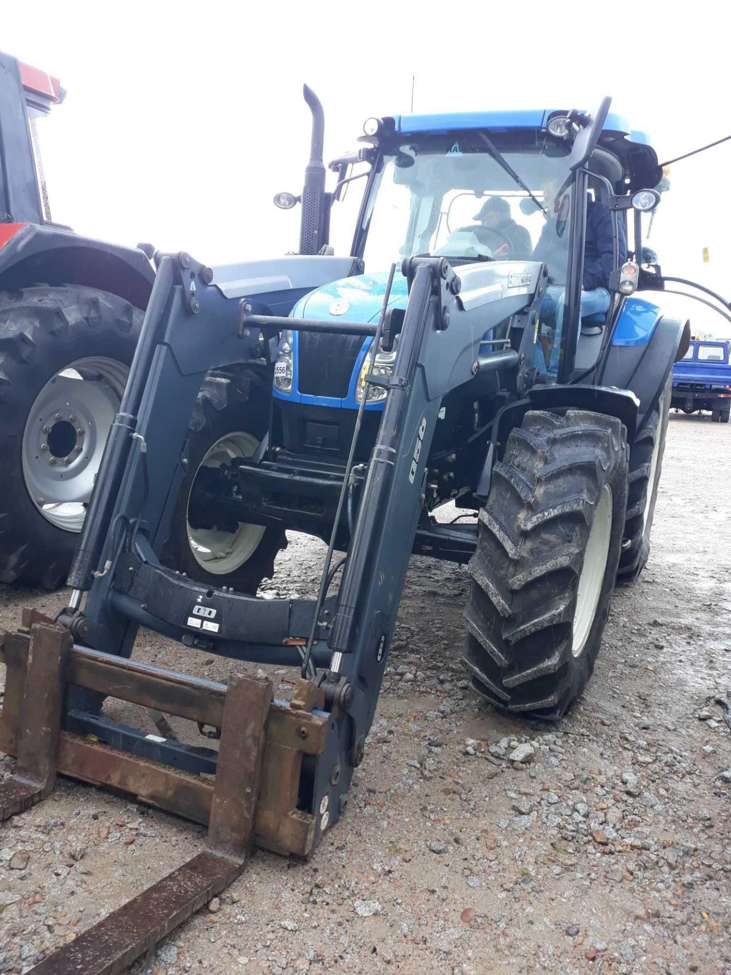 New Holland T6040 Elite - 4485cc Tractor - Image 2 of 2