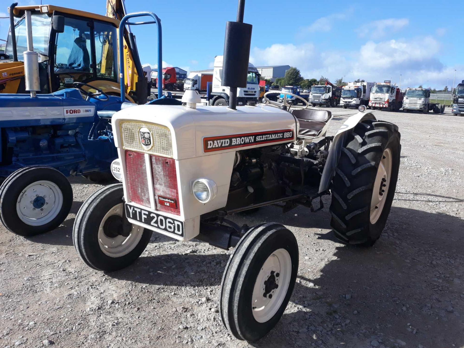 David Brown 880 - 0cc Tractor - Image 2 of 3