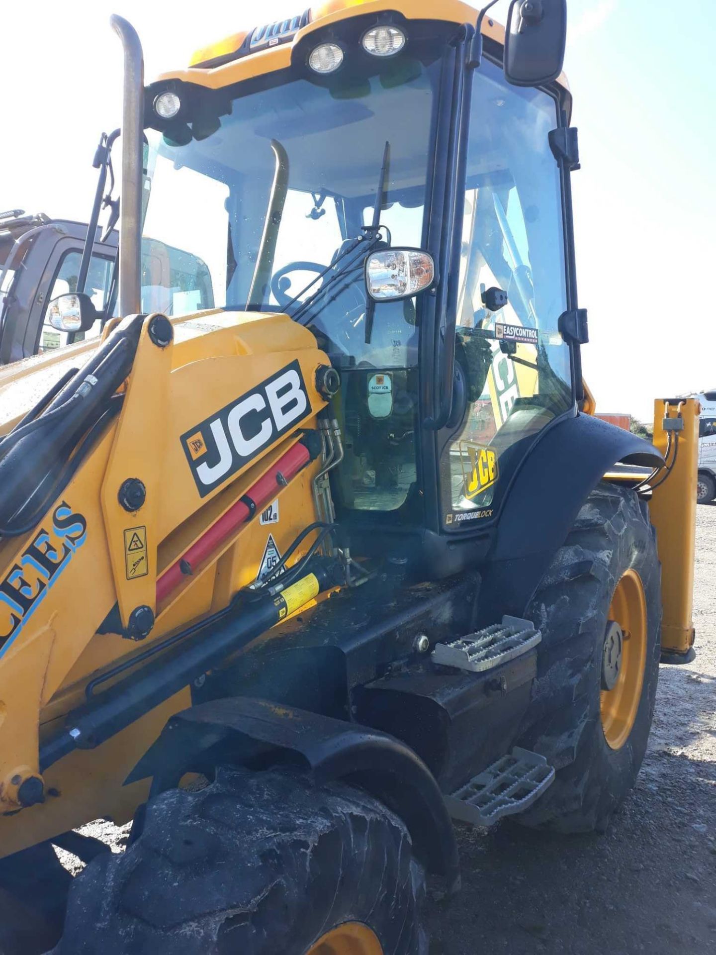 Jcb 3CX Digger - 4400cc Tractor - Image 4 of 5