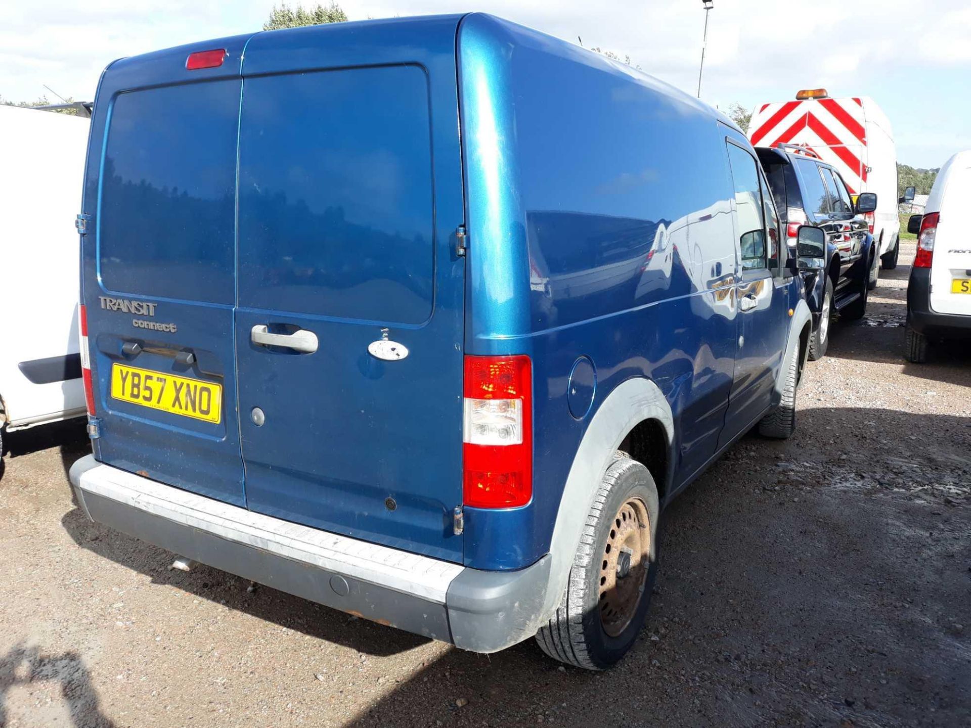 Ford Transit Conn T200 75 - 1753cc Van - Image 3 of 3