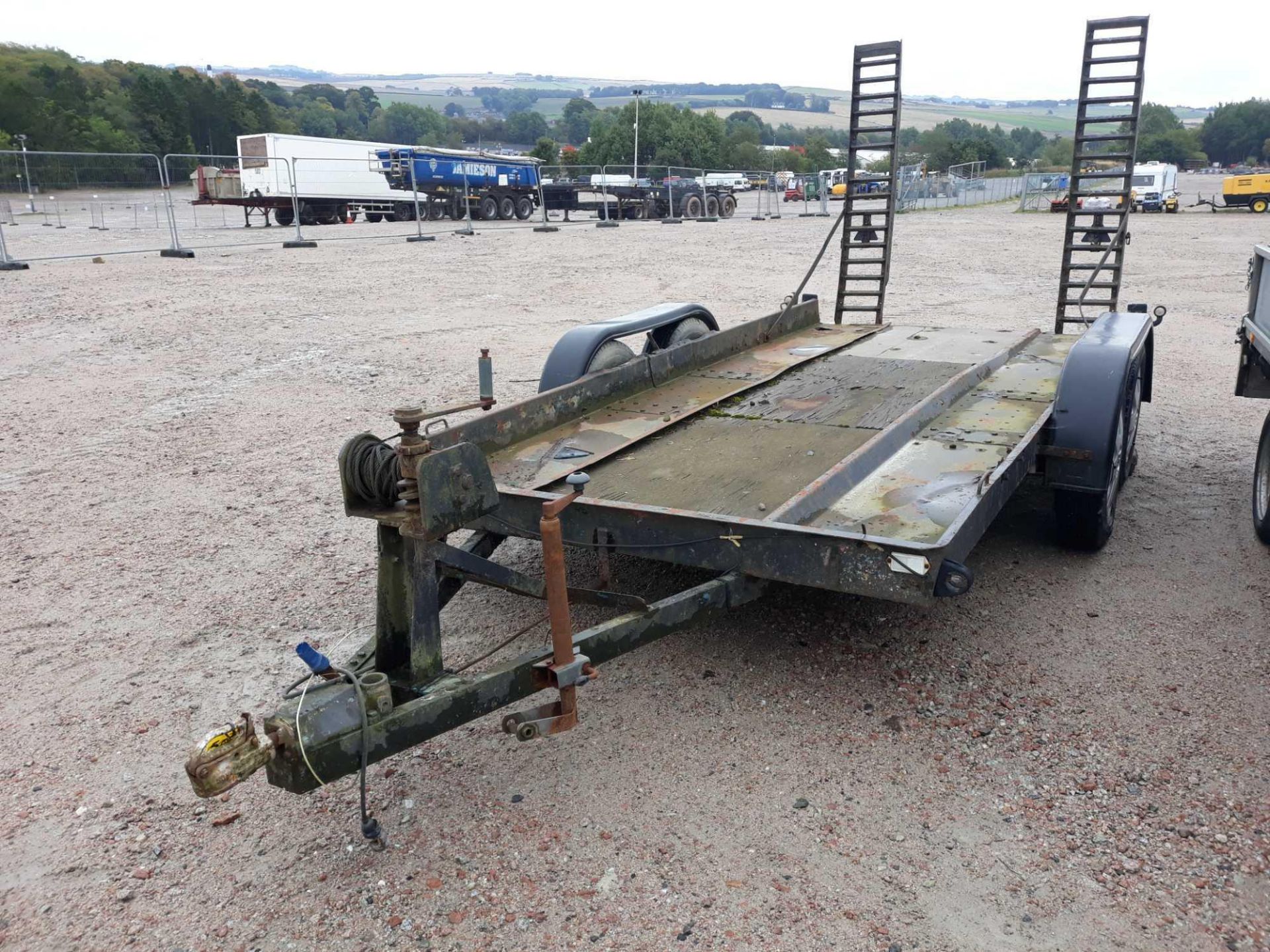 CAR TRAILER