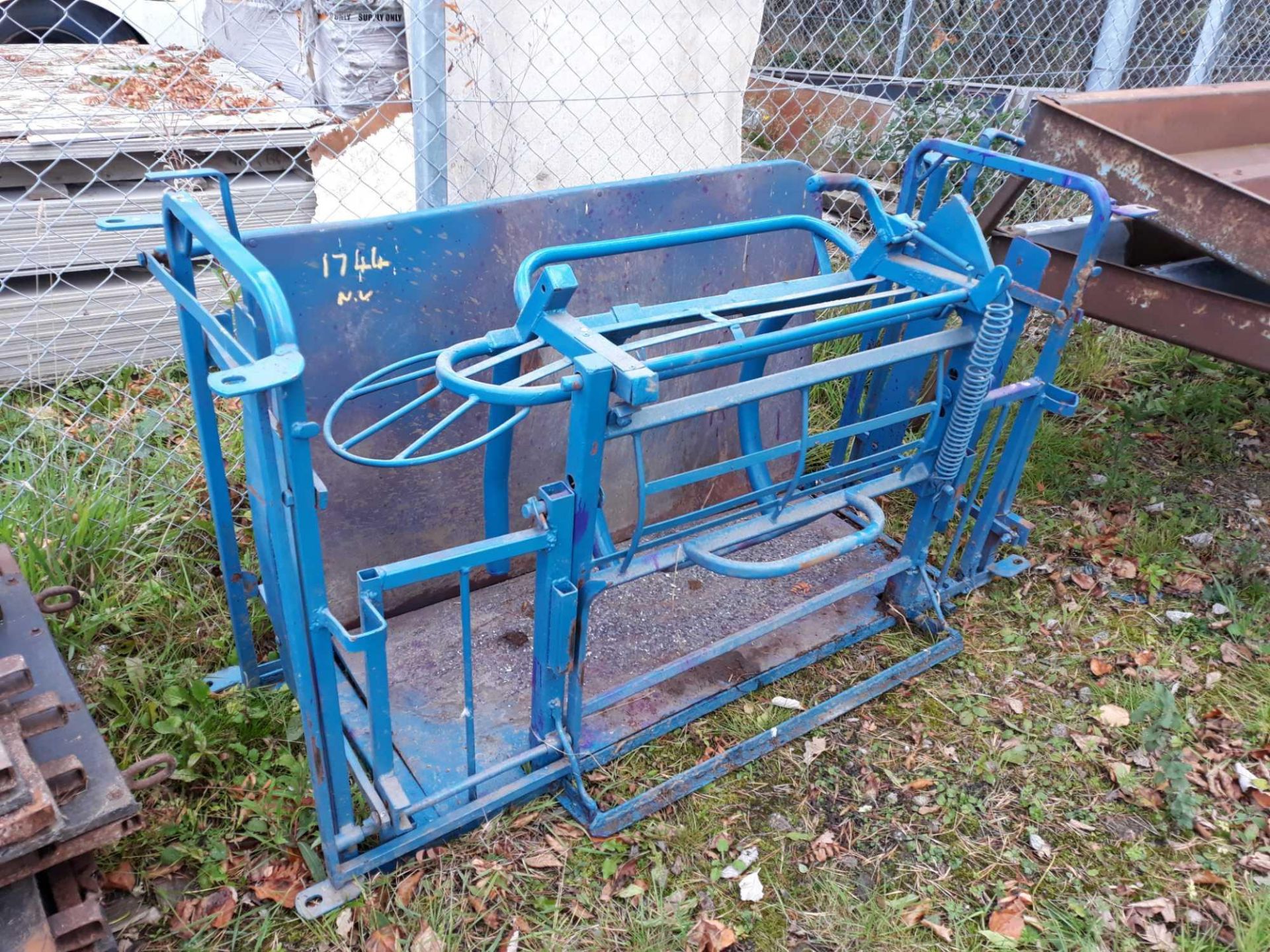 SHEEP TURNOVER CRATE