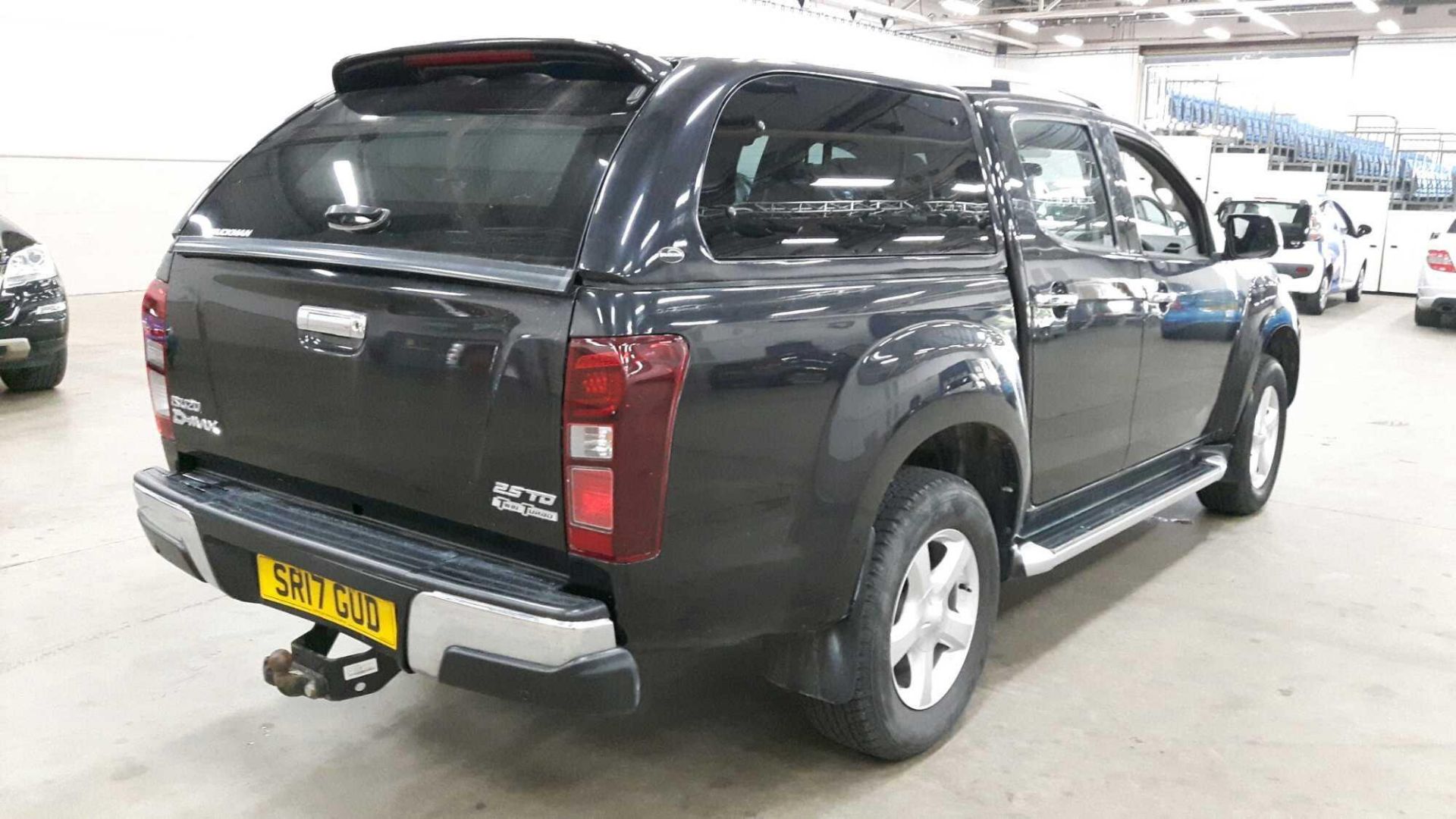 Isuzu D-max Utah Visi D/c Tw Tr - 2499cc 4 Door Pickup - Image 4 of 6