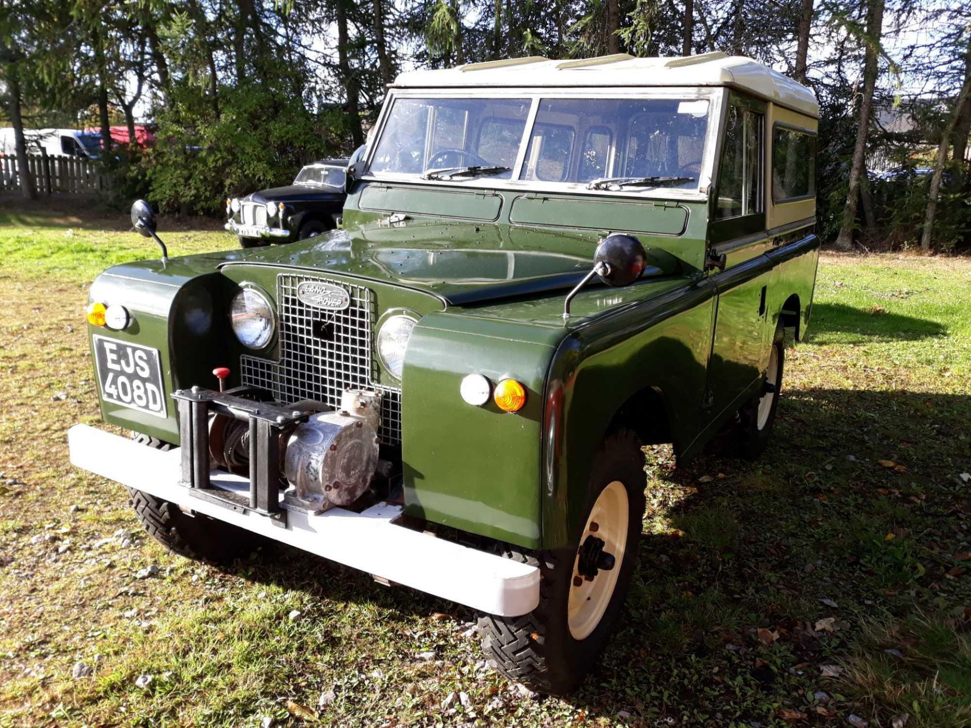 Land Rover 88" - 4 Cyl - 2286cc 4x4 - Image 2 of 3