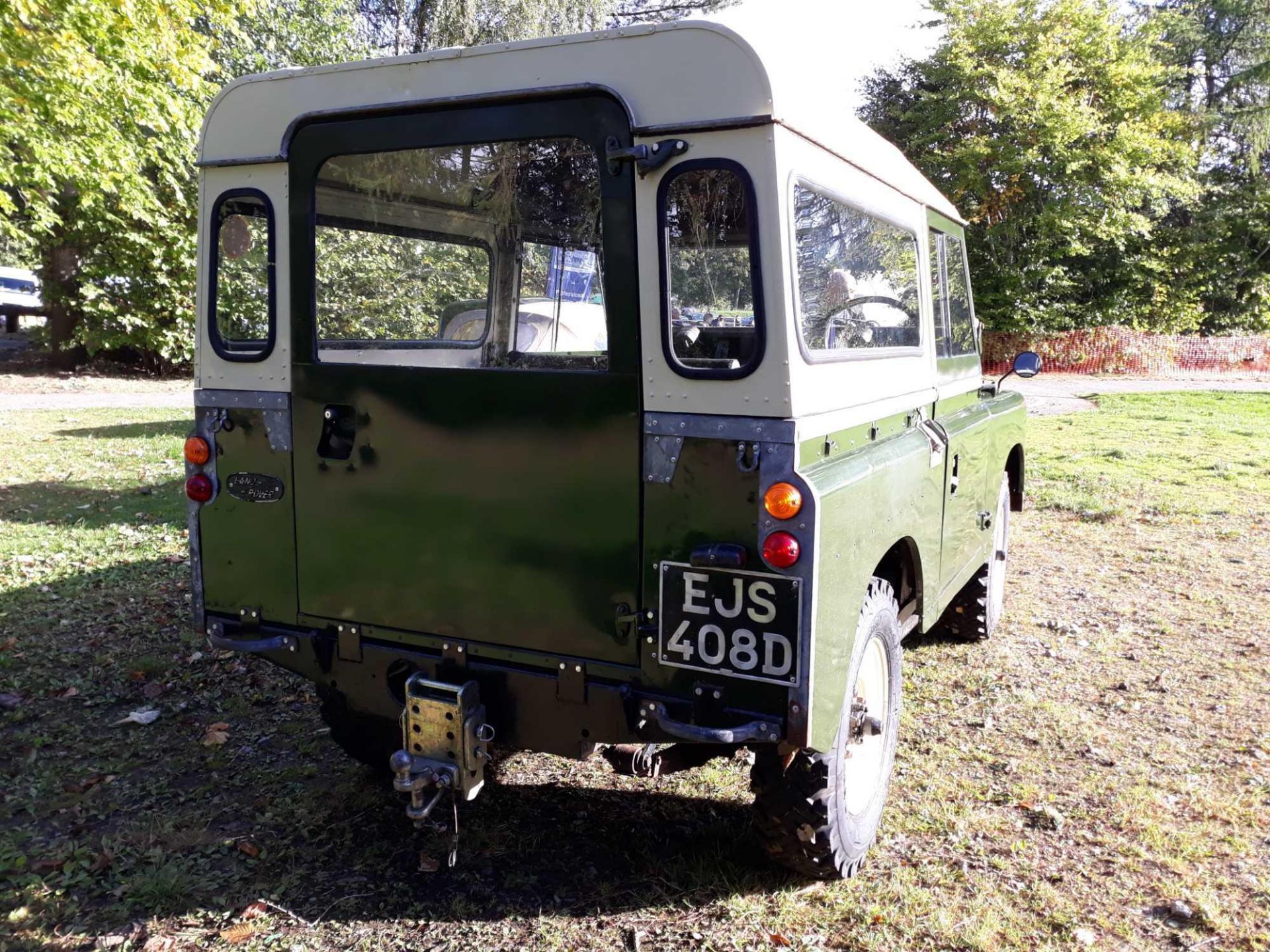 Land Rover 88" - 4 Cyl - 2286cc 4x4 - Image 3 of 3