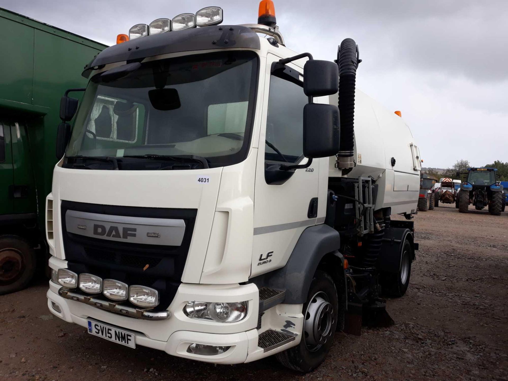 Daf Trucks Lf Lf 220 Fa 15t Sweeper - 6700cc Truck