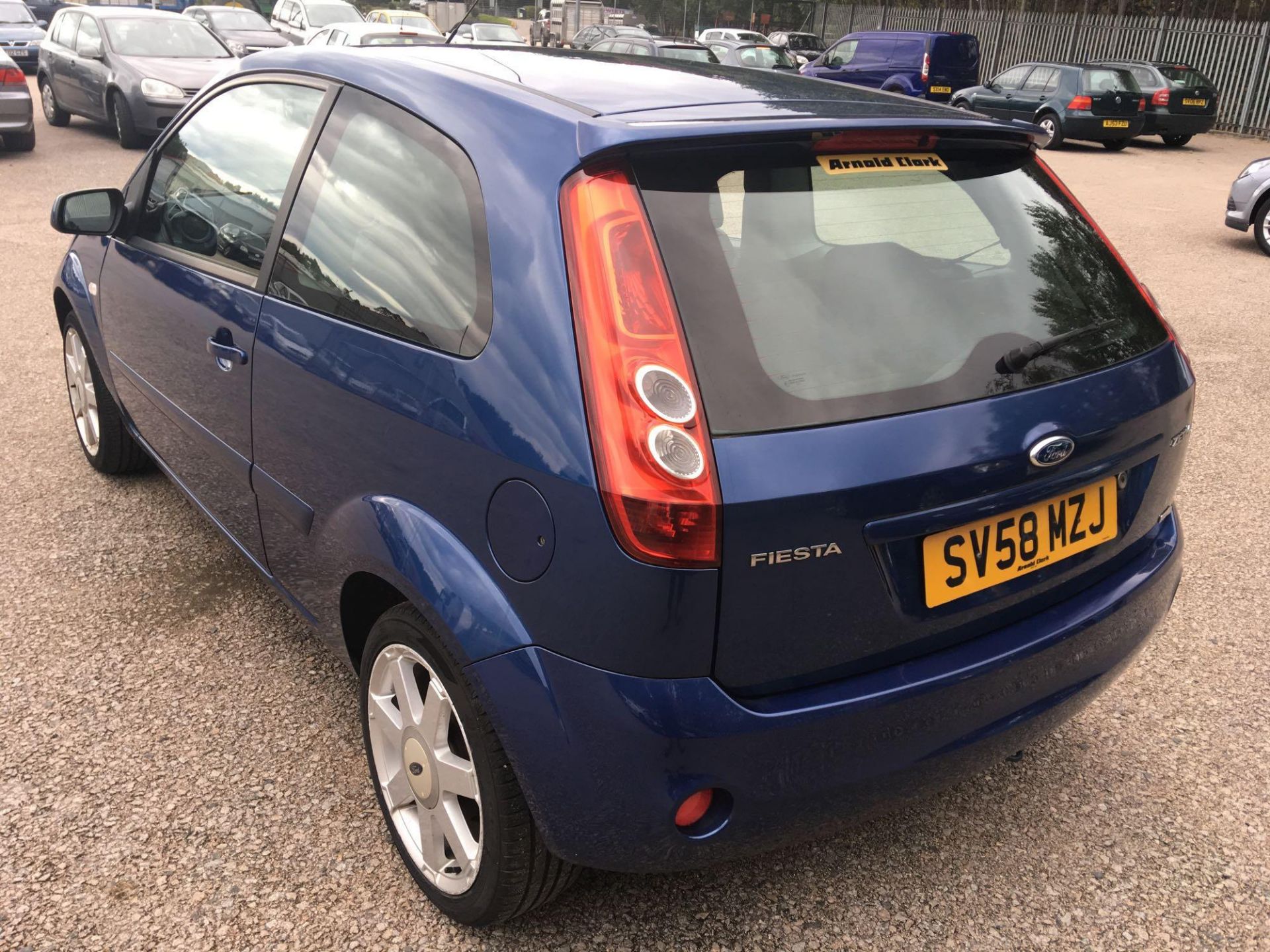 Ford Fiesta Zetec Blue Tdci - 1399cc 3 Door - Image 3 of 6