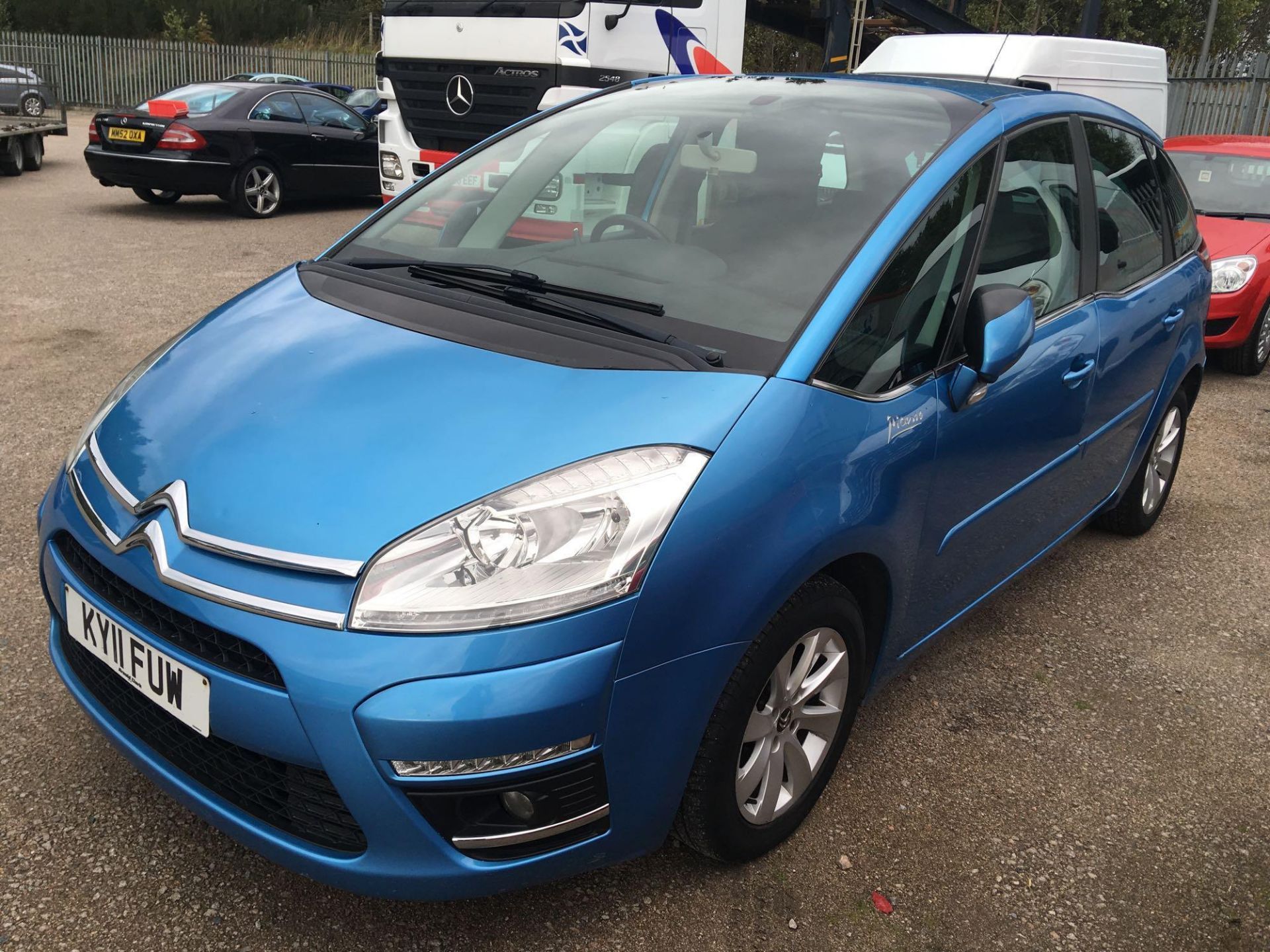 Citroen C4 Picasso Vtr+ Hdi S-a - 1560cc MPV - Image 2 of 6