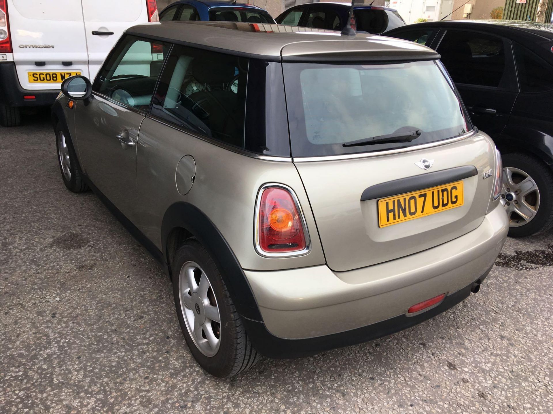 Mini One - 1397cc 3 Door - Image 2 of 2