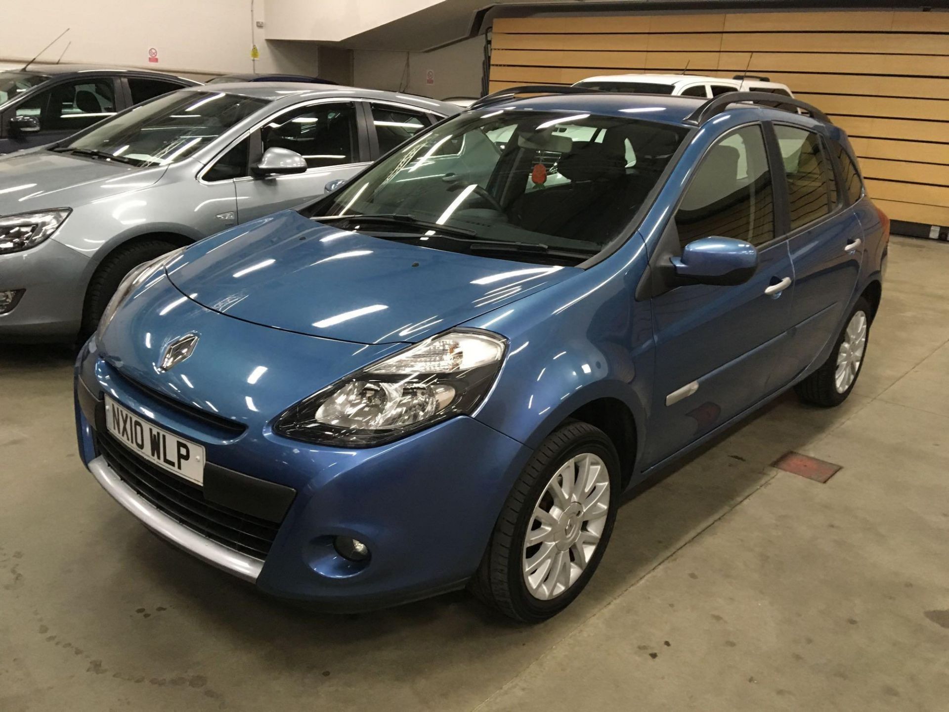 Renault Clio Dynamique Dci - 1461cc Estate - Image 2 of 6