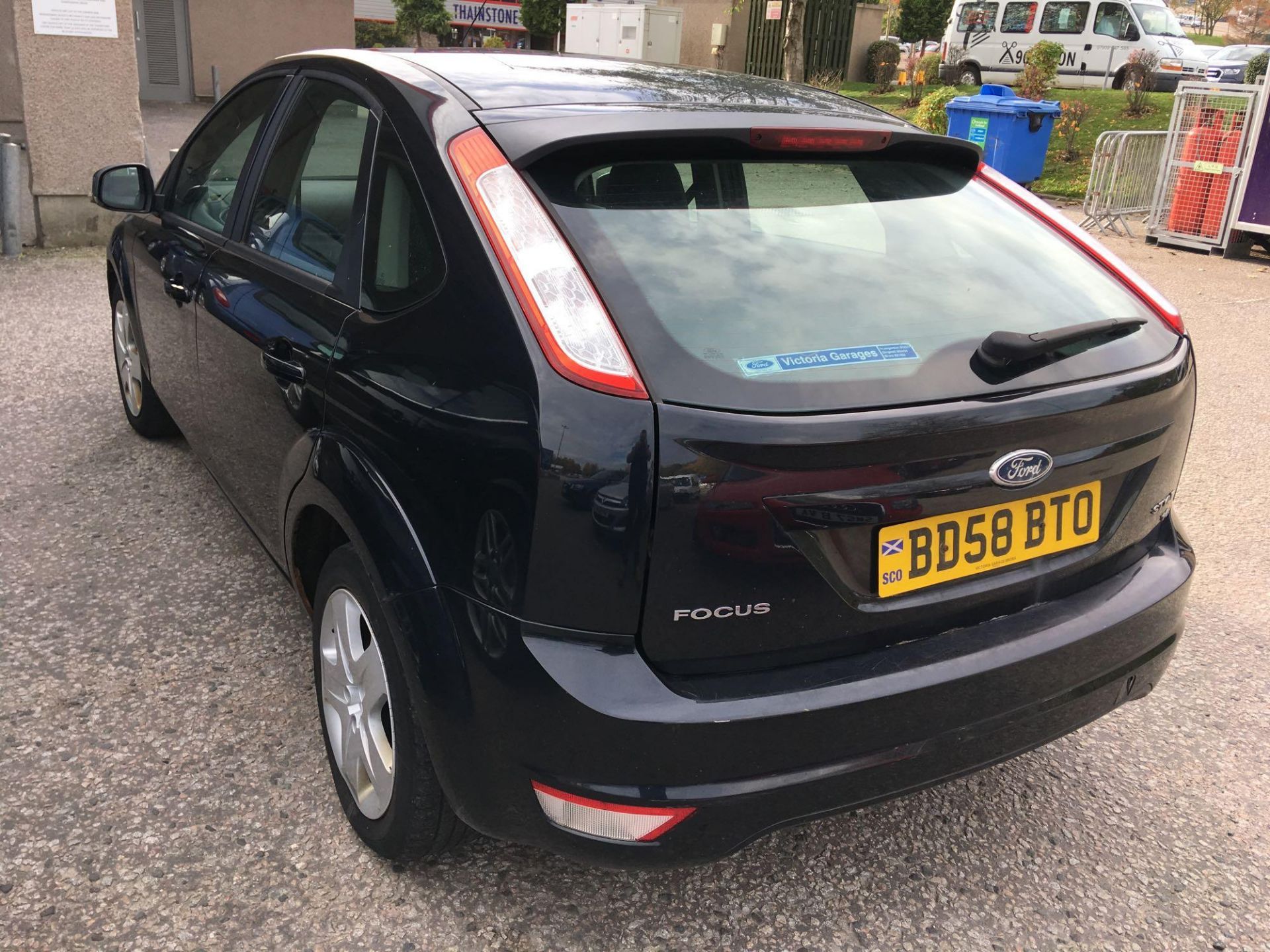 Ford Focus Style 100 - 1596cc 5 Door - Image 2 of 2