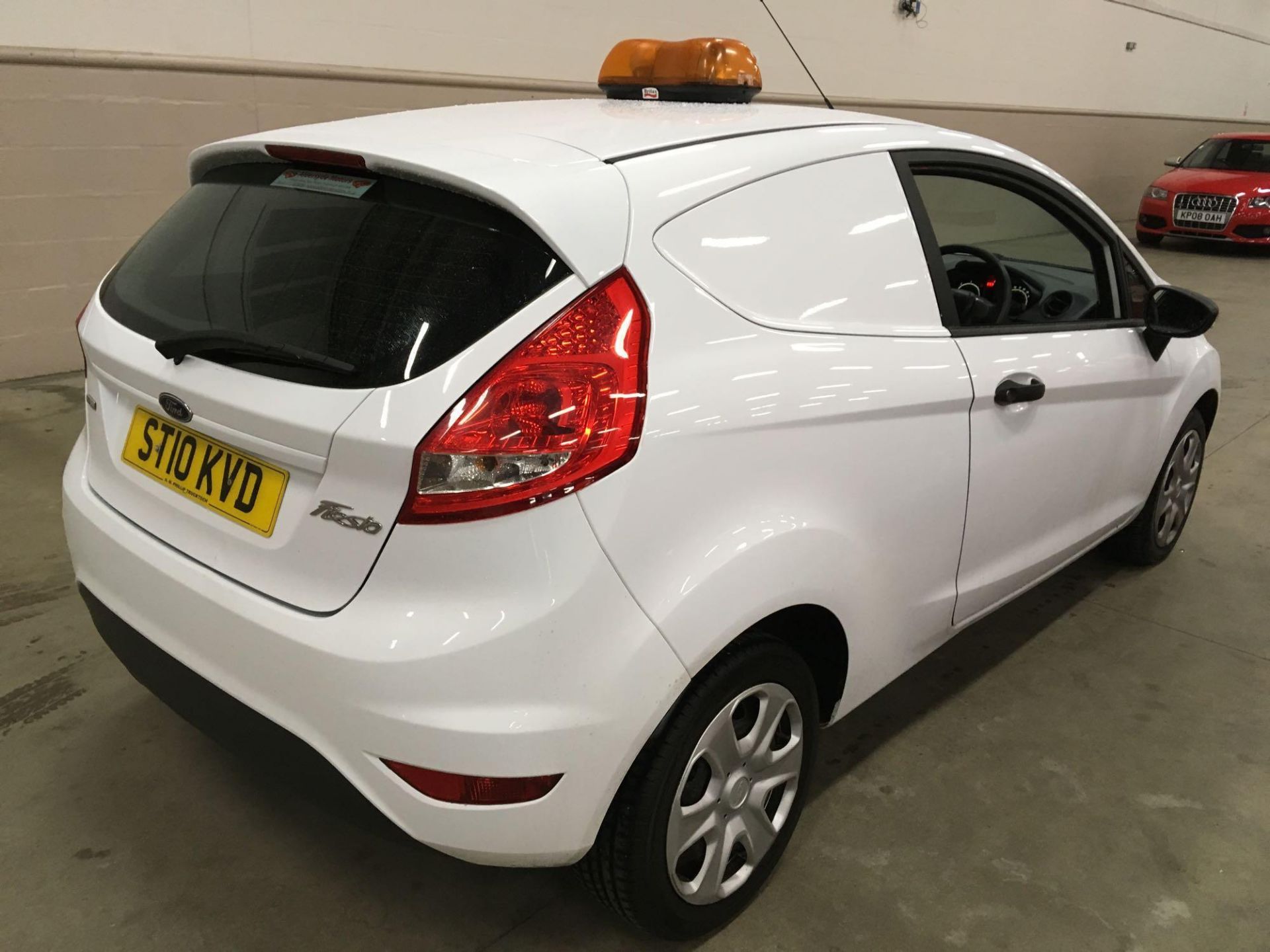 Ford Fiesta Base Tdci 68 - 1399cc 2 Door Van - Image 4 of 6