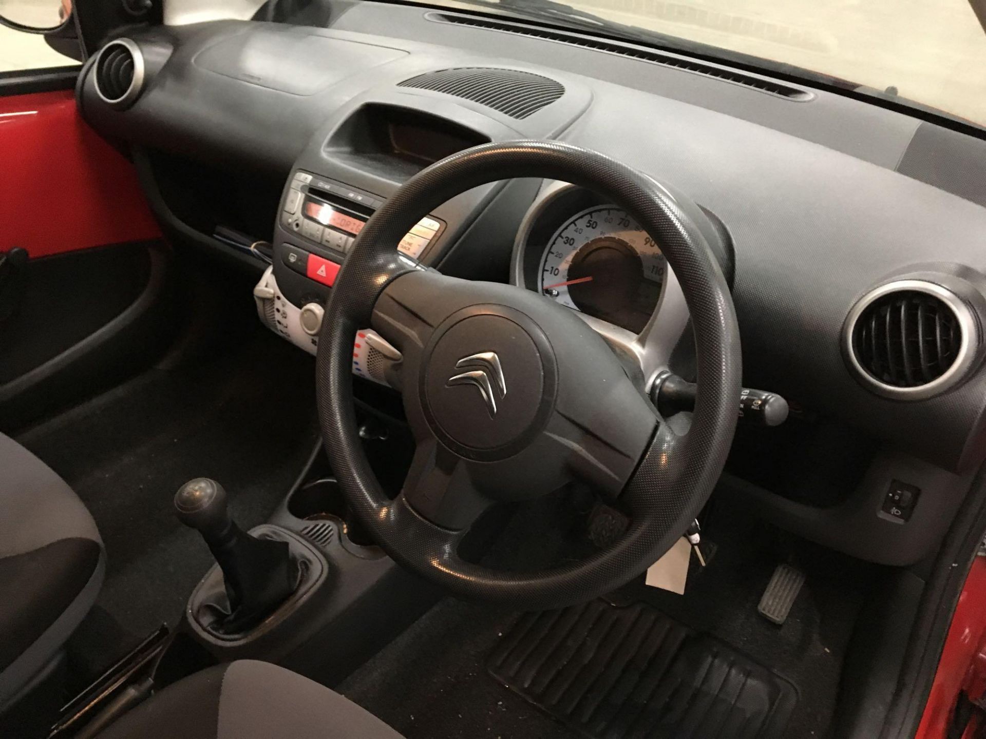 Citroen C1 Vt - 998cc 3 Door - Image 5 of 6