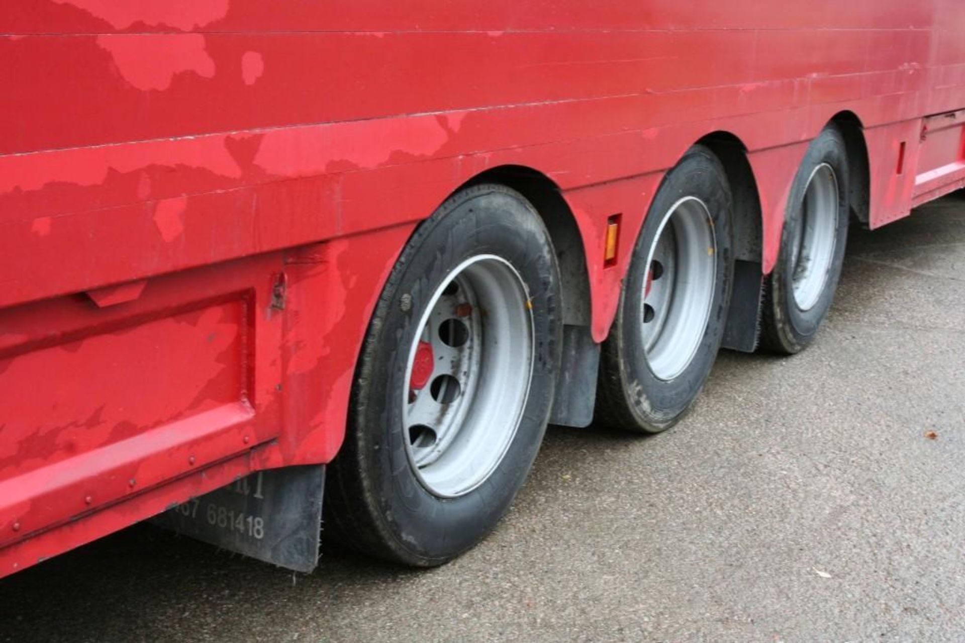 45 FT STEWART LIVESTOCK TRAILER - Image 37 of 37