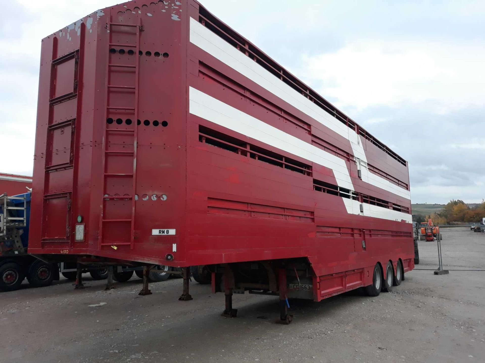 45 FT STEWART LIVESTOCK TRAILER