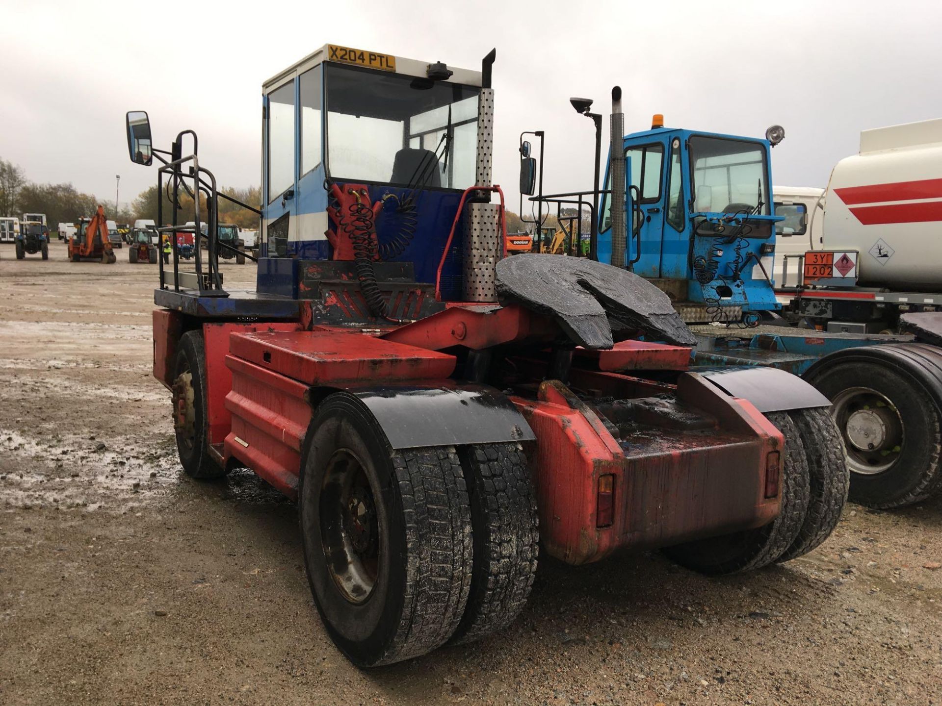 Valley Ledston - 5880cc 2 Door Truck - Image 3 of 4