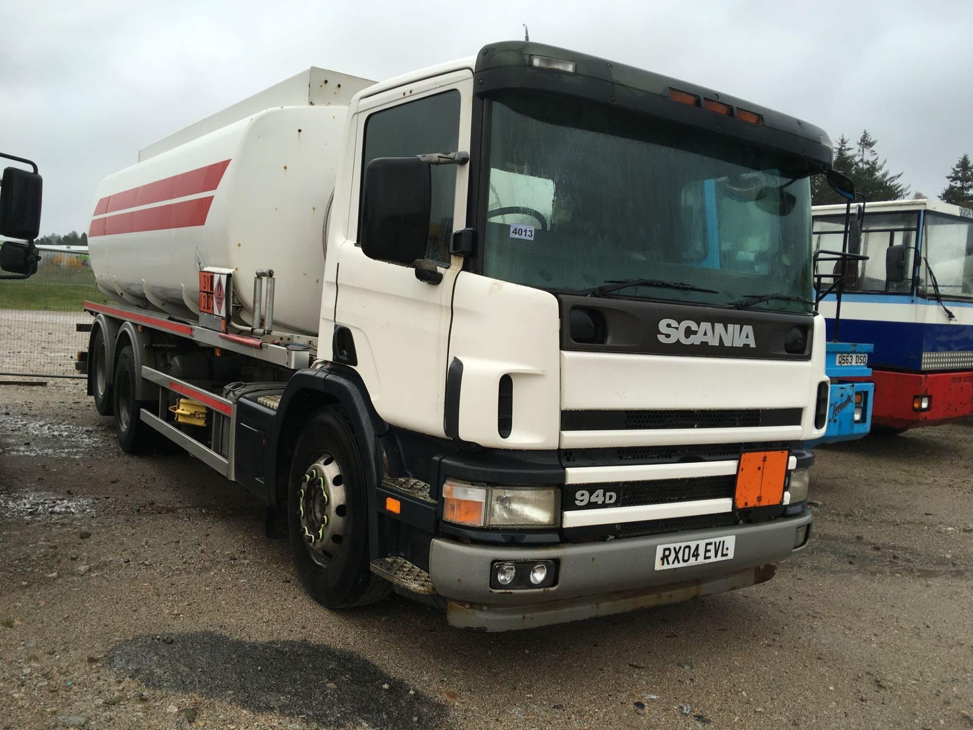 Scania 4-srs D-class P94 Db 6x2 260 Day - 8970cc Truck