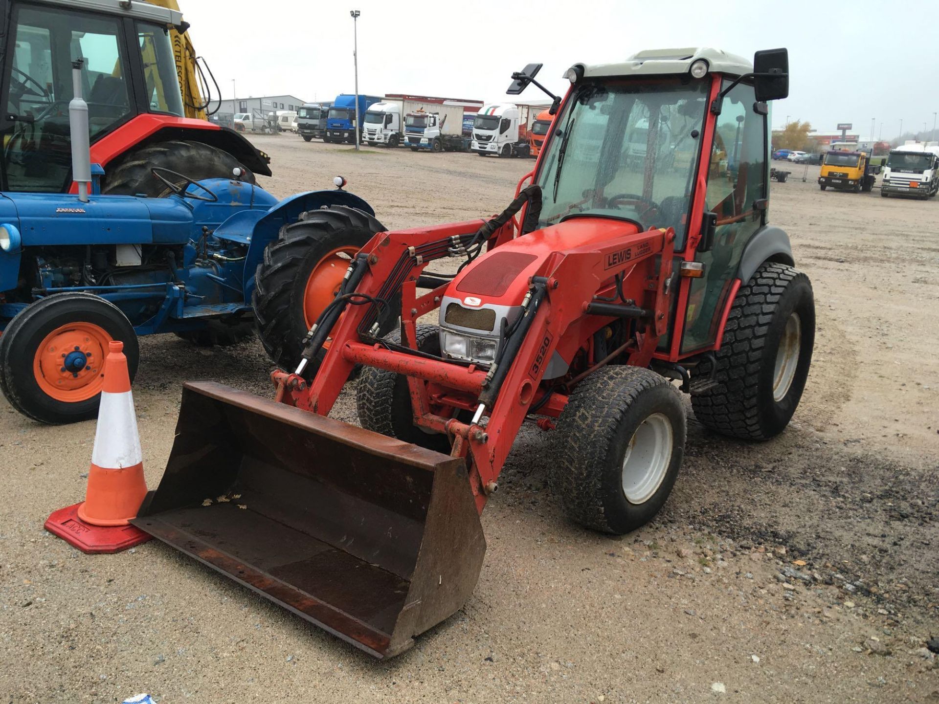 Mccormick 45HP Compact - 0cc Tractor - Image 2 of 6