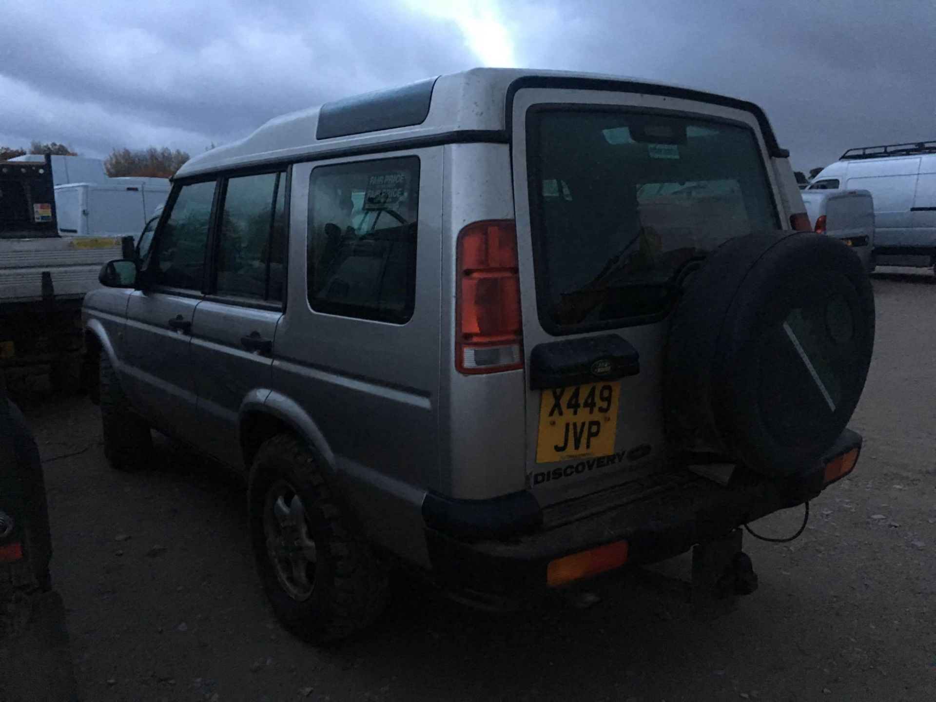 Land Rover Discovery Td5 S Auto - 2495cc Estate - Image 3 of 3