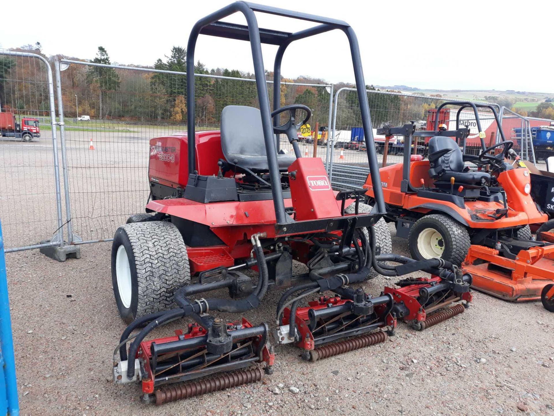 TORO 6500D TRIPLE MOWER 210000241