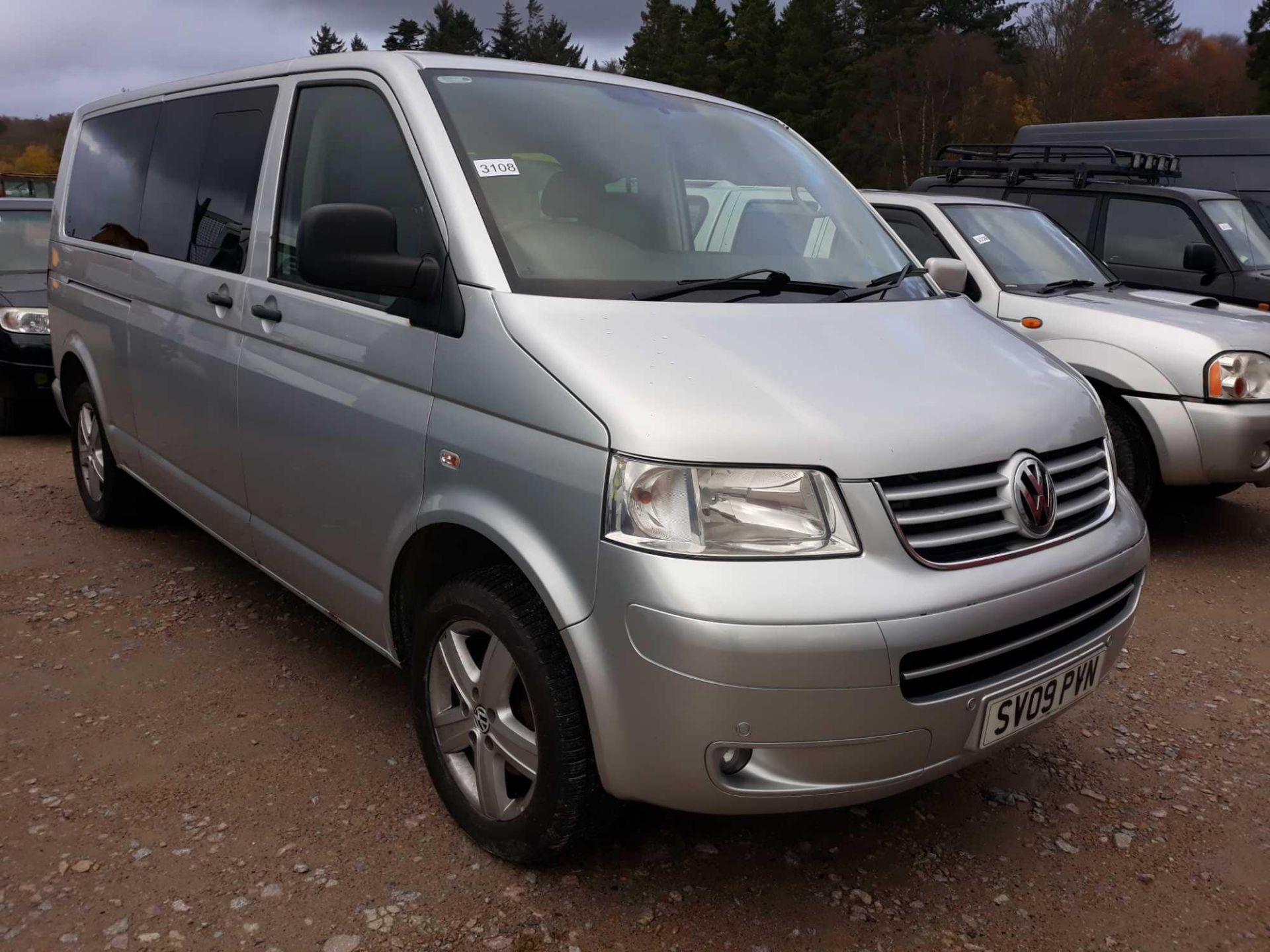 Volkswagen T-porter Shut Se174 Lwb - 2460cc MPV