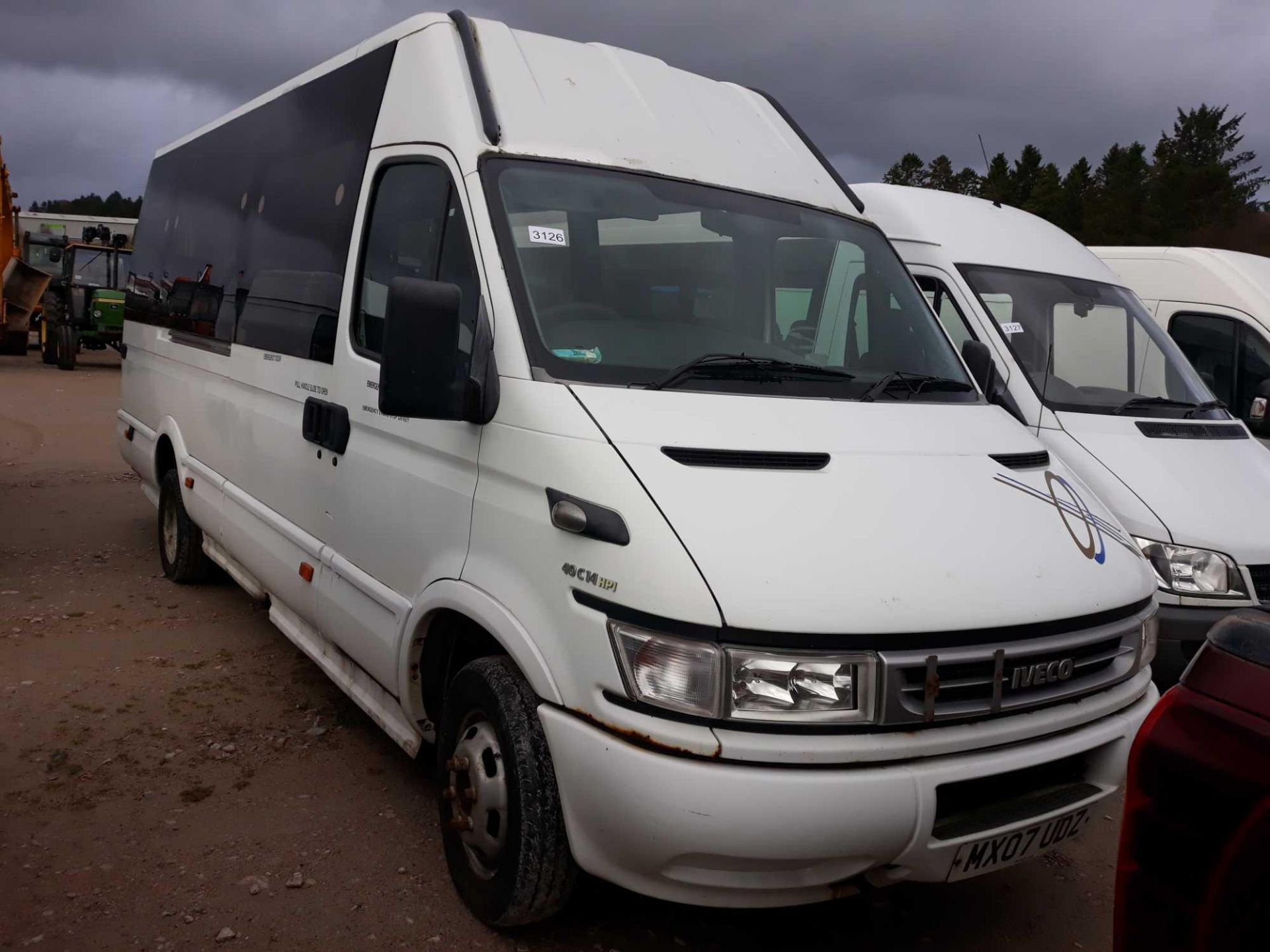 Iveco Daily 40c14 - 2998cc Minibus