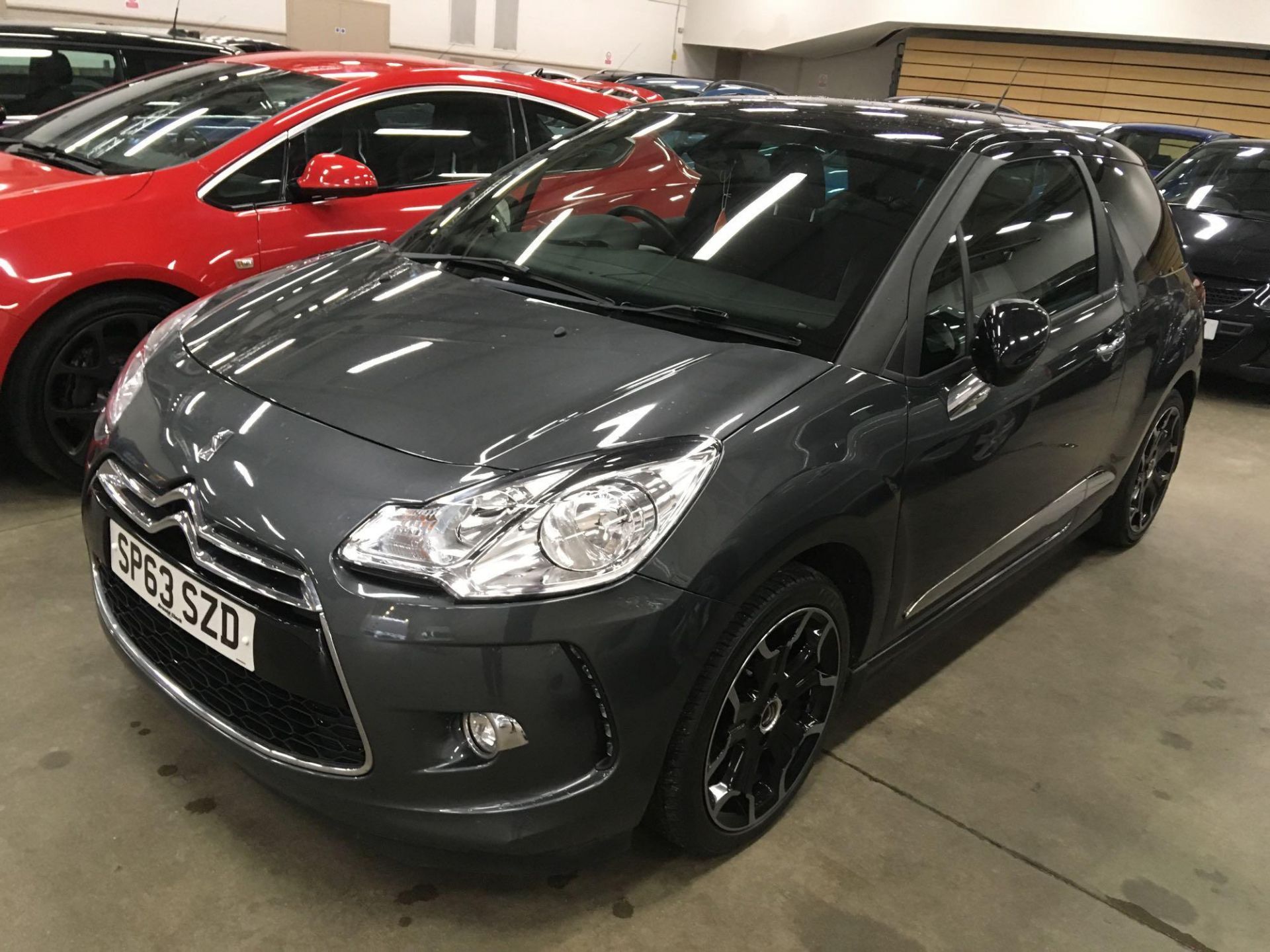 Citroen Ds3 Dstyle + E-hdi - 1560cc 3 Door - Image 2 of 6