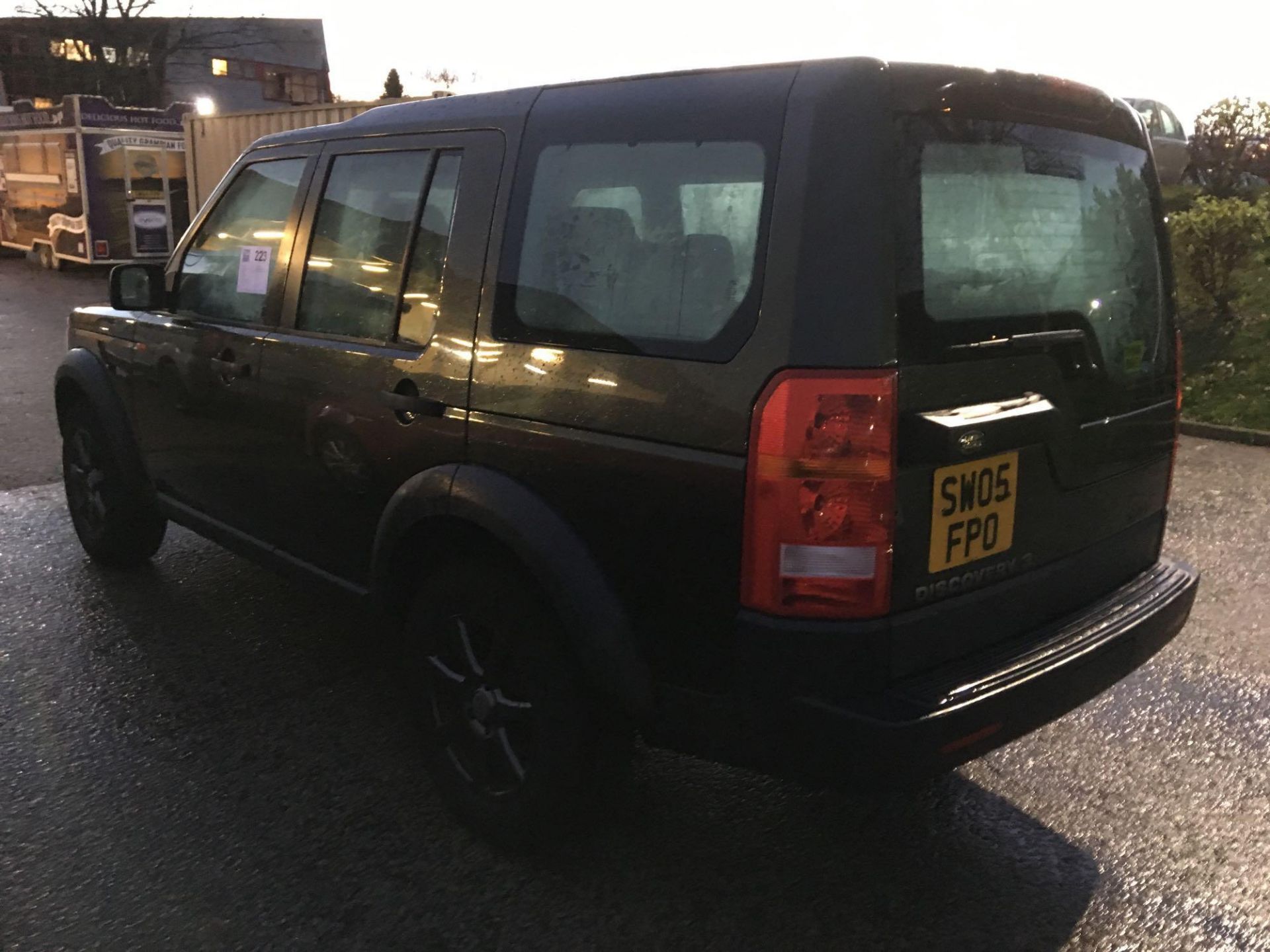 Land Rover Discovery 3 Tdv6 - 2720cc Estate - Image 2 of 2